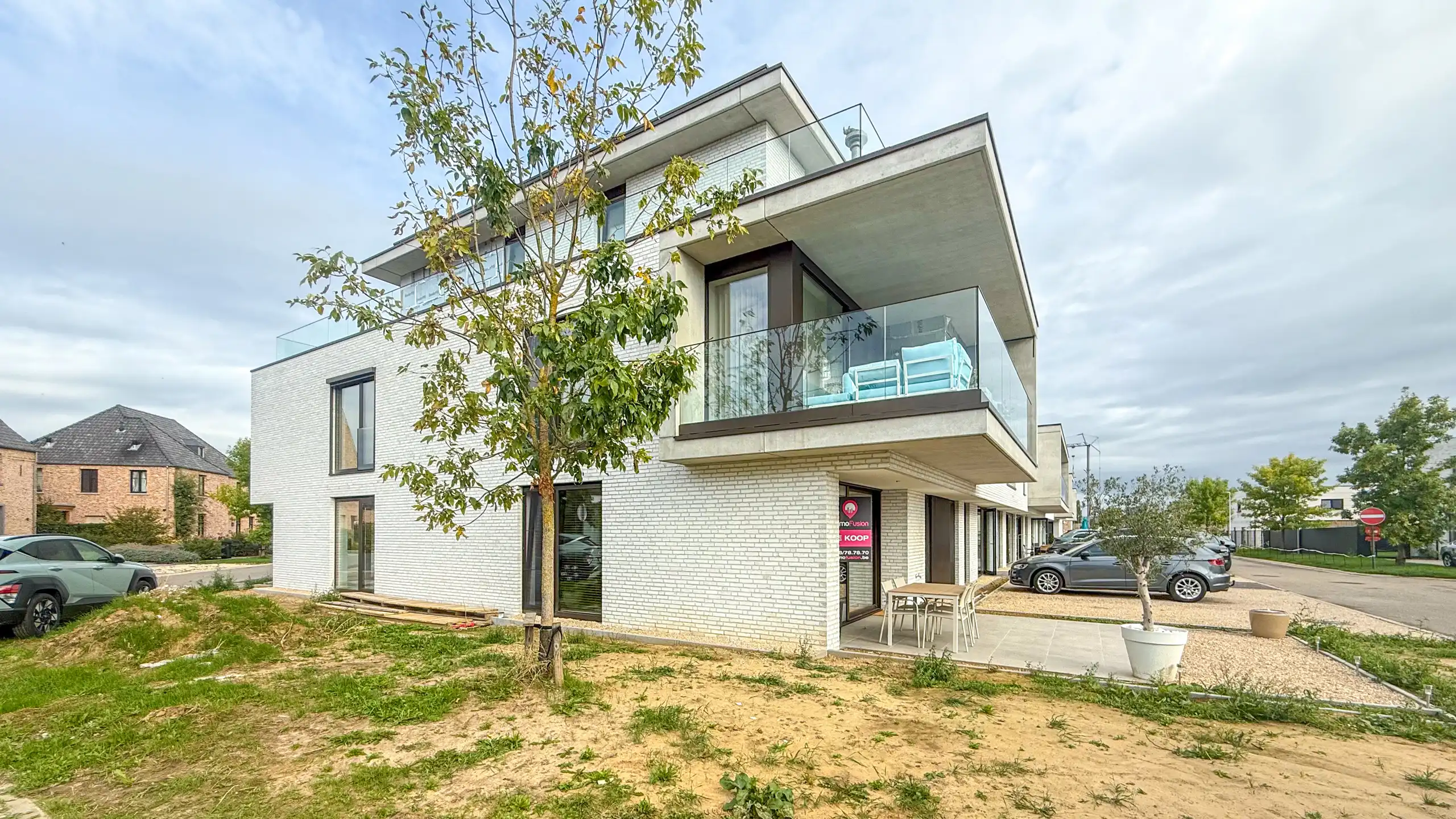 Luxueus nieuwbouwappartement met 3 slpks, parking+berging! foto 41