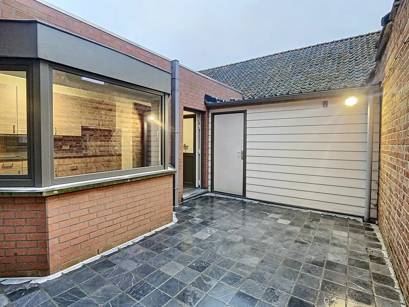 Recent gerenoveerde woning met 3 slpks foto 8