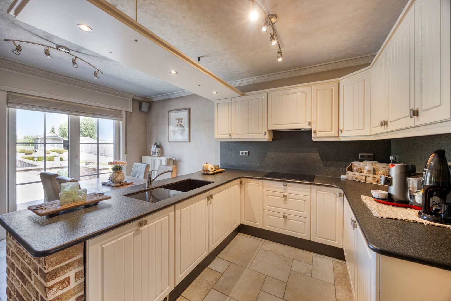 MOOIE, STIJLVOLLE WONING MET TUIN IN LINTER foto 13