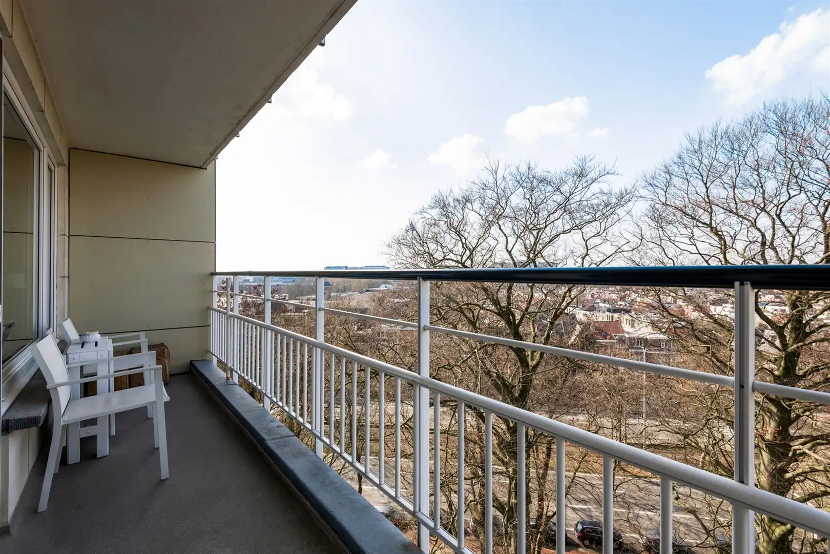 Instapklaar 2 à 3 slaapkamerappartement in goed onderhouden gebouw. foto 15