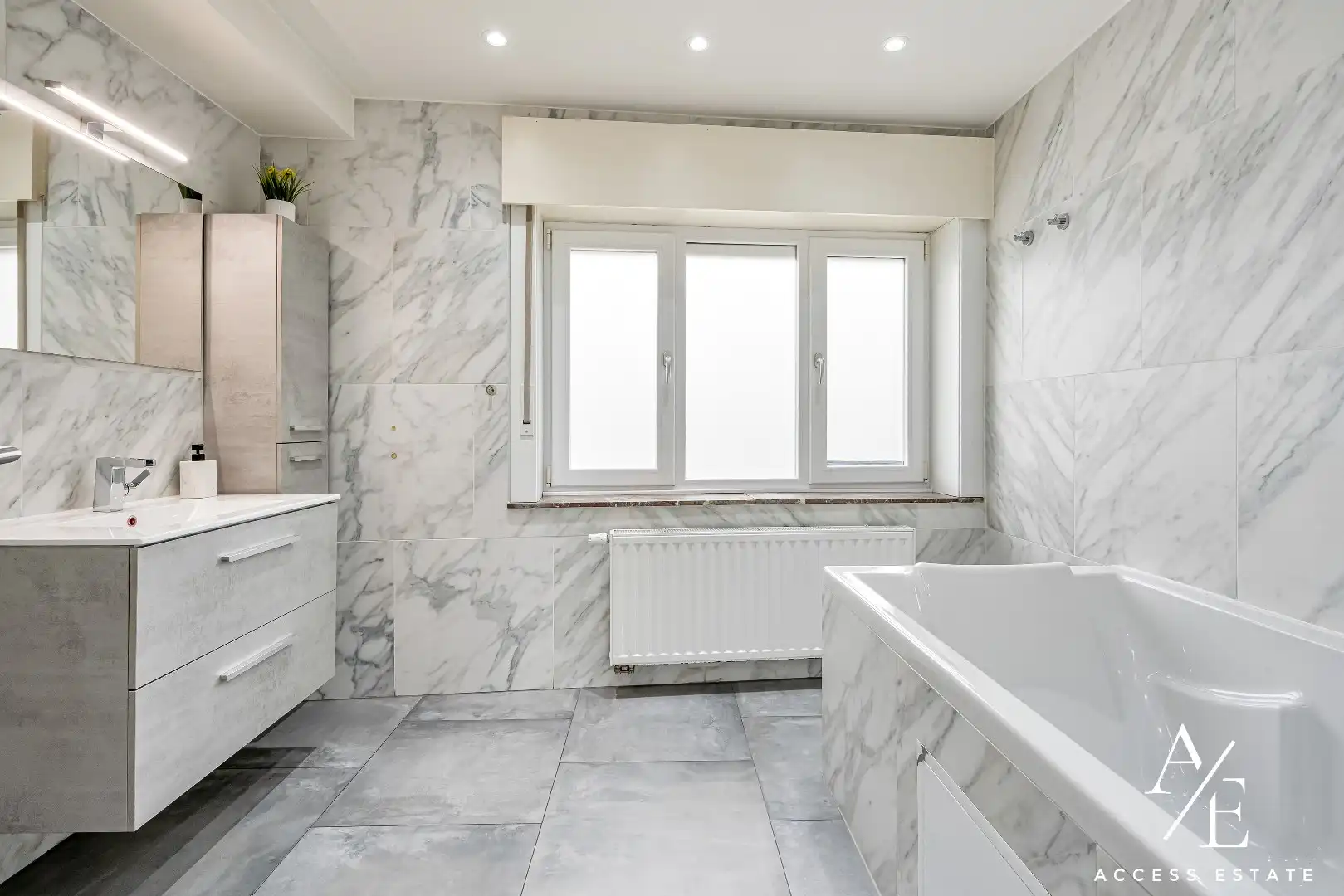 WICHELEN - Ruime vernieuwde woning met 4 slpk, 2 badk! foto 14