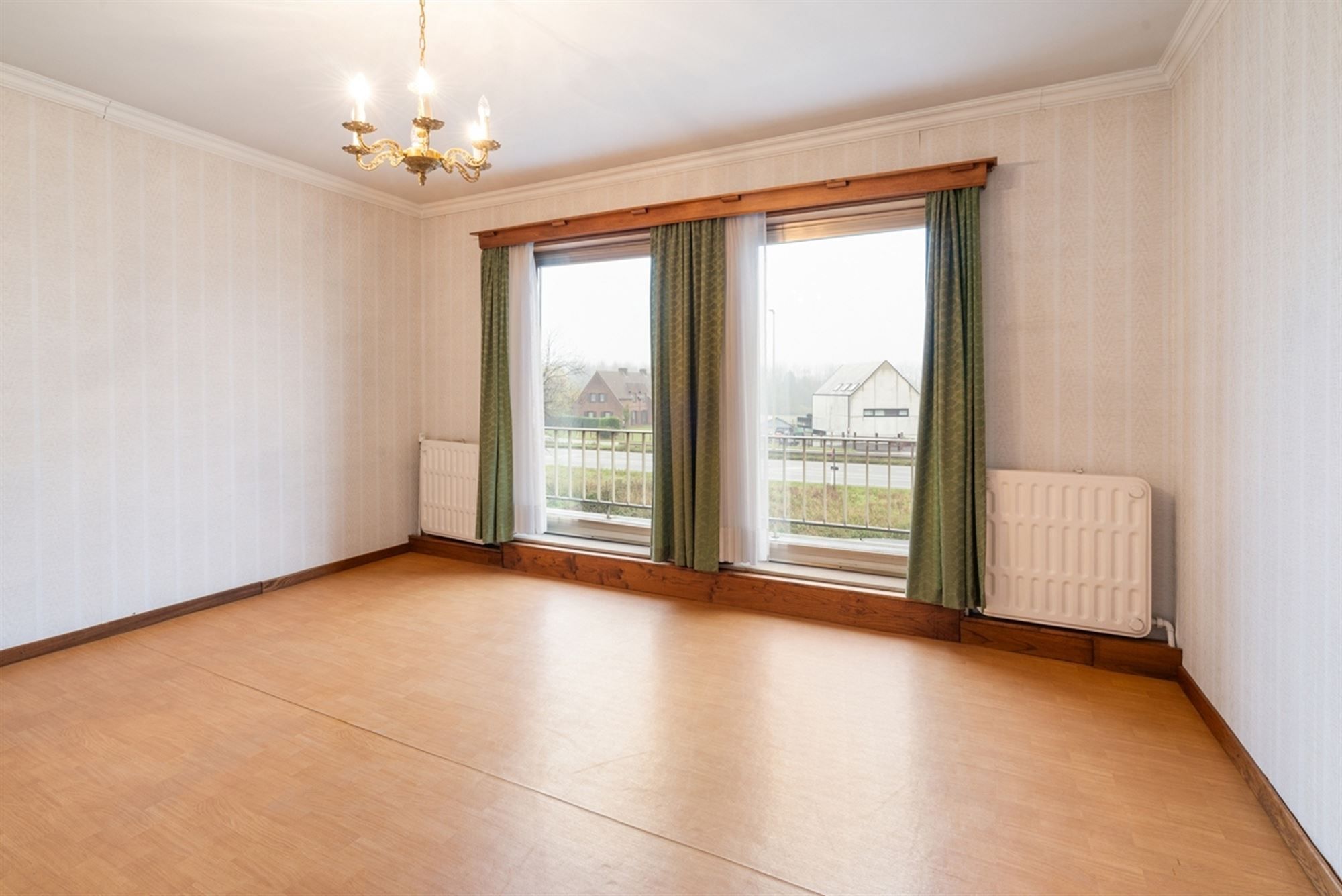 TE RENOVEREN karaktervolle VILLA op een perceel van 1.431m² foto 24