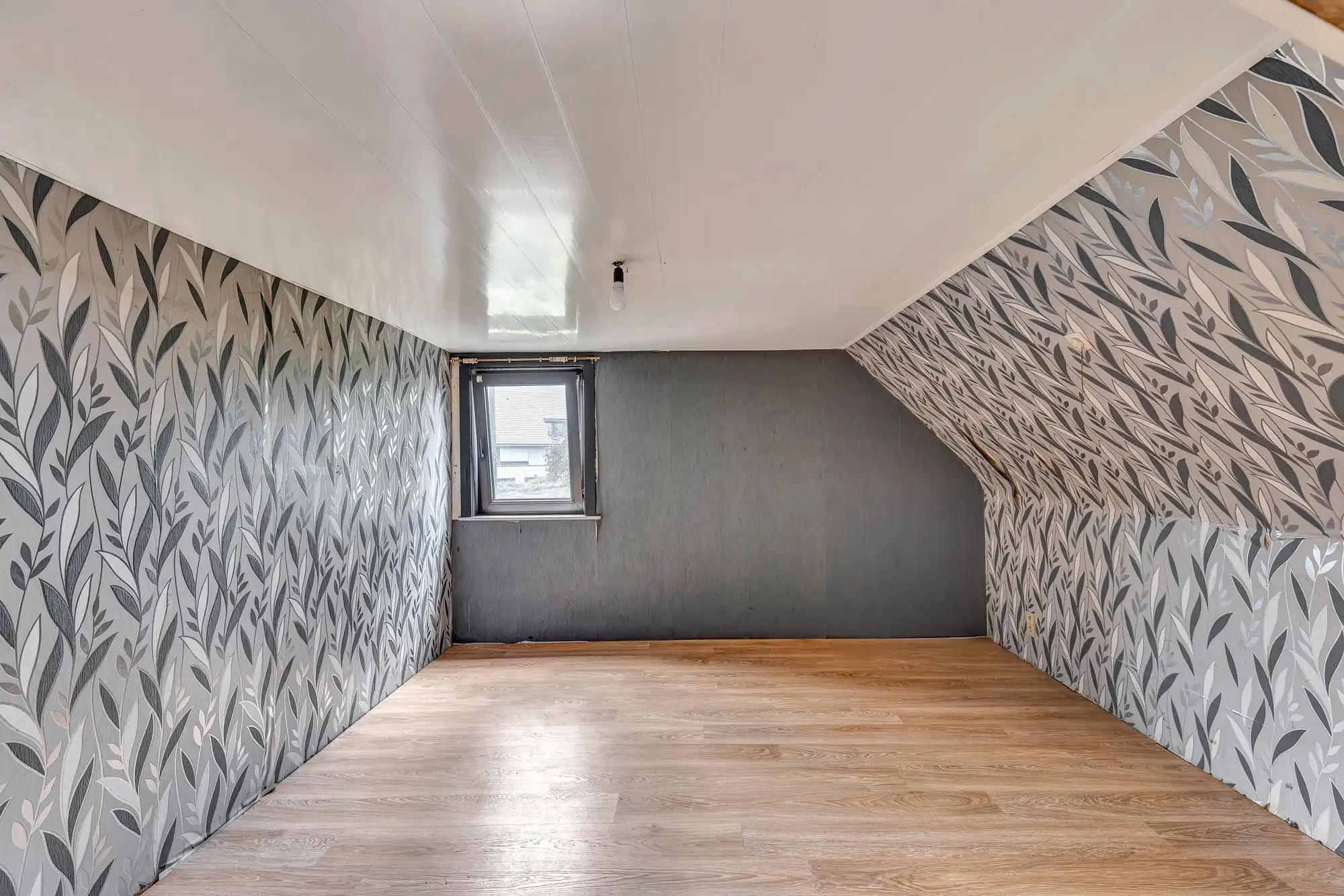 Te renoveren woning met tal van uitbreidingsmogelijkheden foto 12