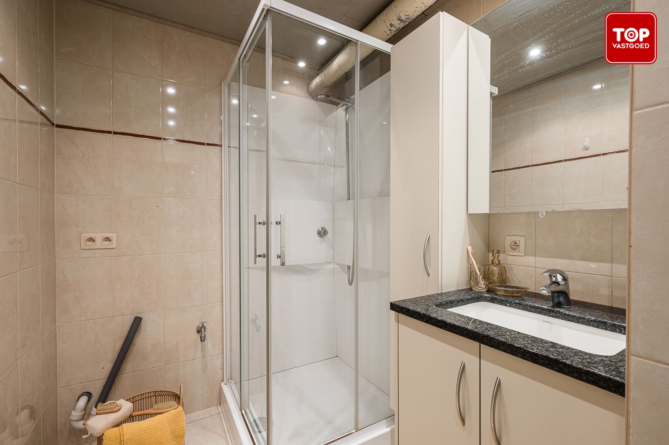 Instapklaar appartement met 2 slaapkamers en 2 terrassen  foto 17