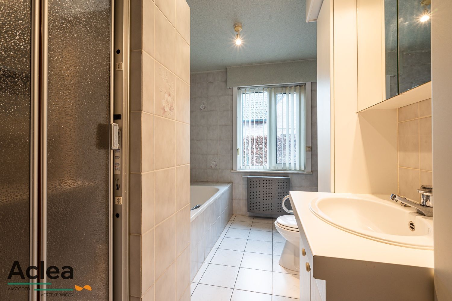 Ruime woning met veel extra potentieel op een mooi zuid gericht perceel foto 21