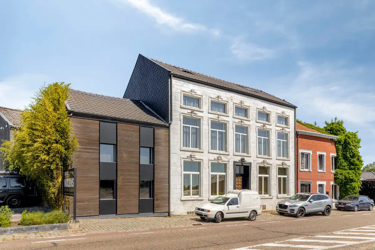 WONING MET BURELEN EN MAGAZIJN TE TONGEREN LANGS N79. foto 49