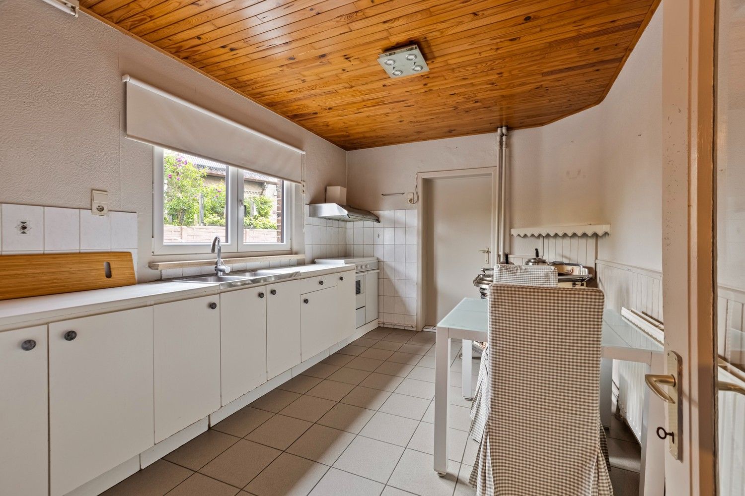 Halfopen woning met veel potentieel op een ruim perceel in Kotem/Maasmechelen foto 11