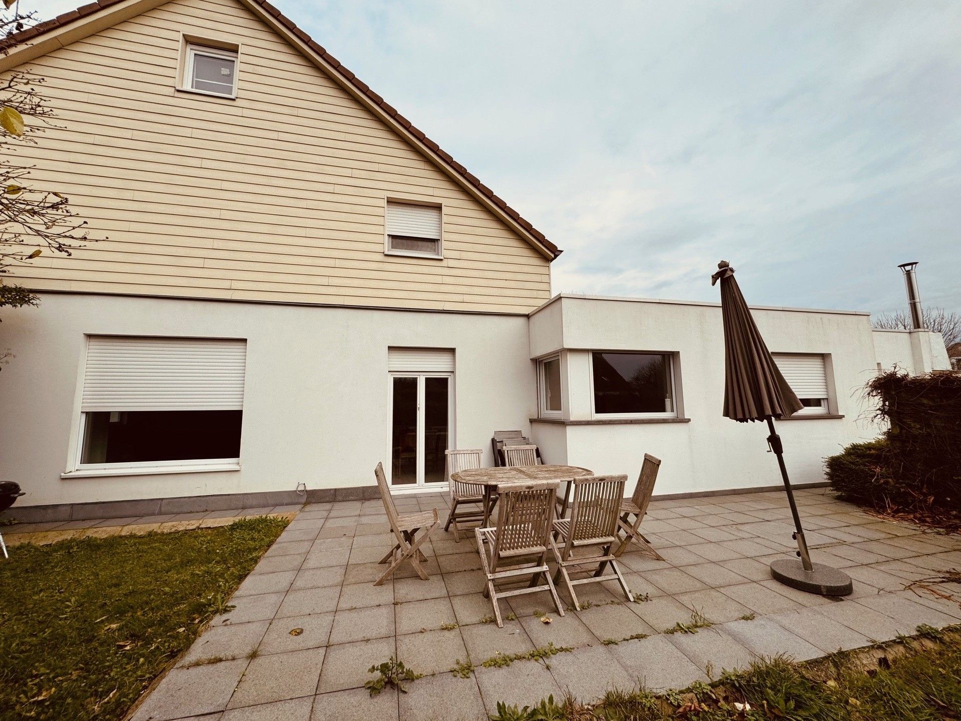 Gerenoveerde woning te huur aan het bos van De Haan. foto 2