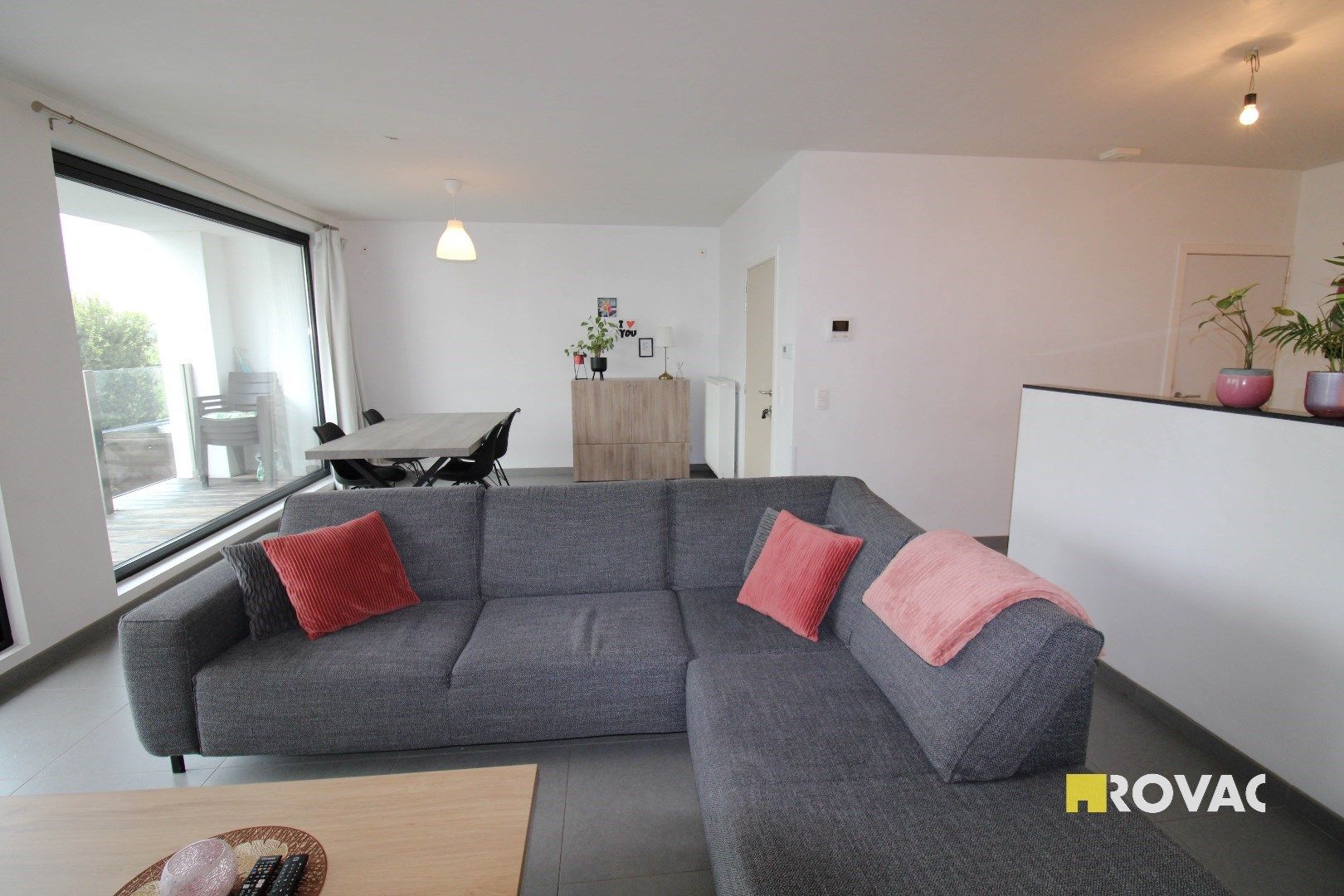 Energiezuinig en ruim duplexappartement met carport! foto 3