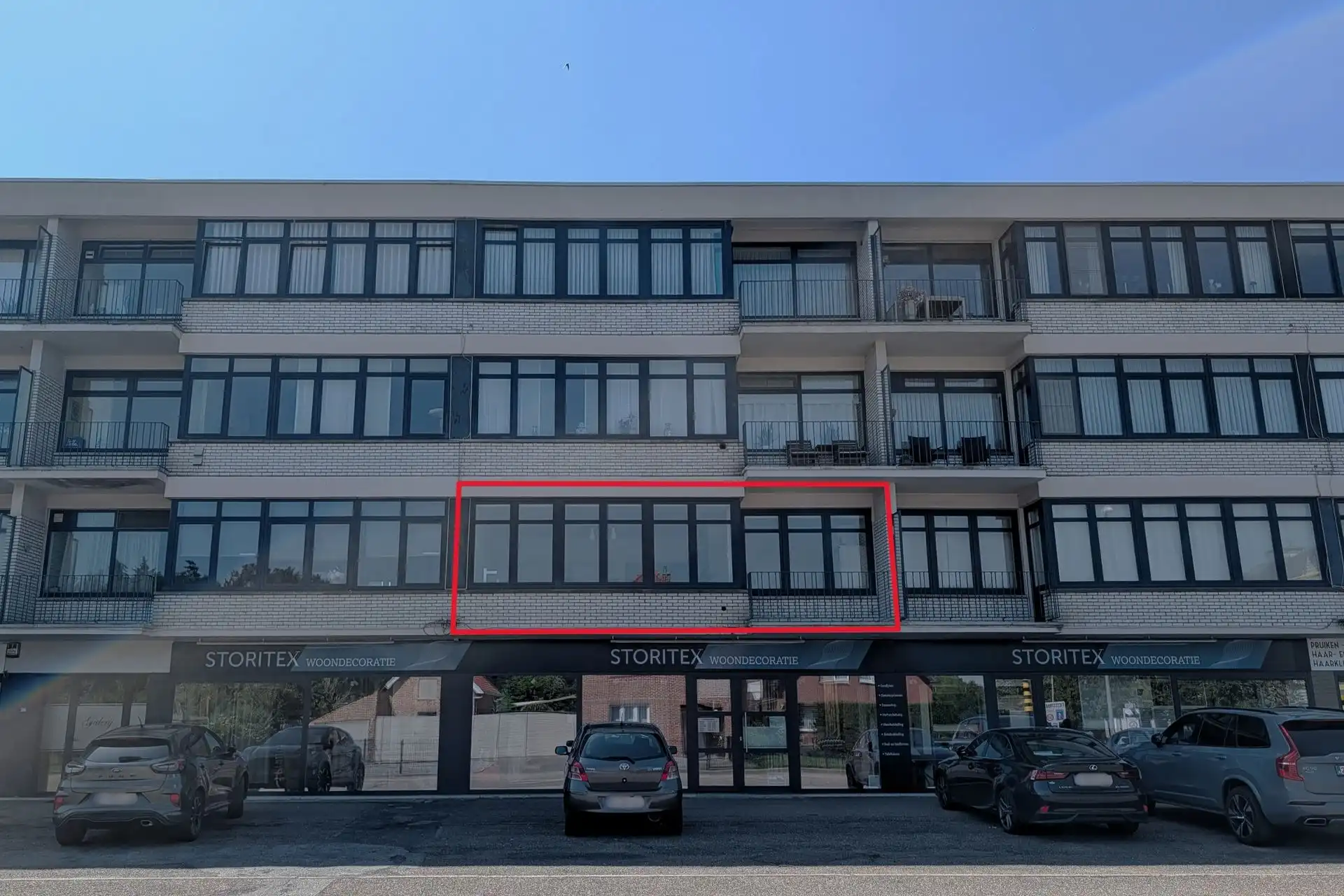 Instapklaar gerenoveerd appartement met 2 slaapkamers en 2 terrassen foto 18