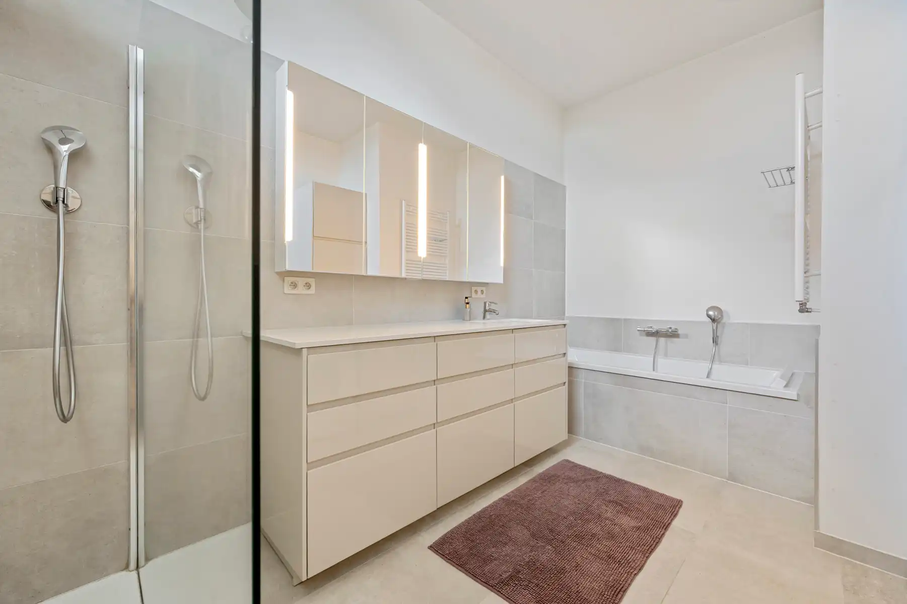 Multifunctioneel pareltje in hartje Overmere - 7 slaapkamers foto 14