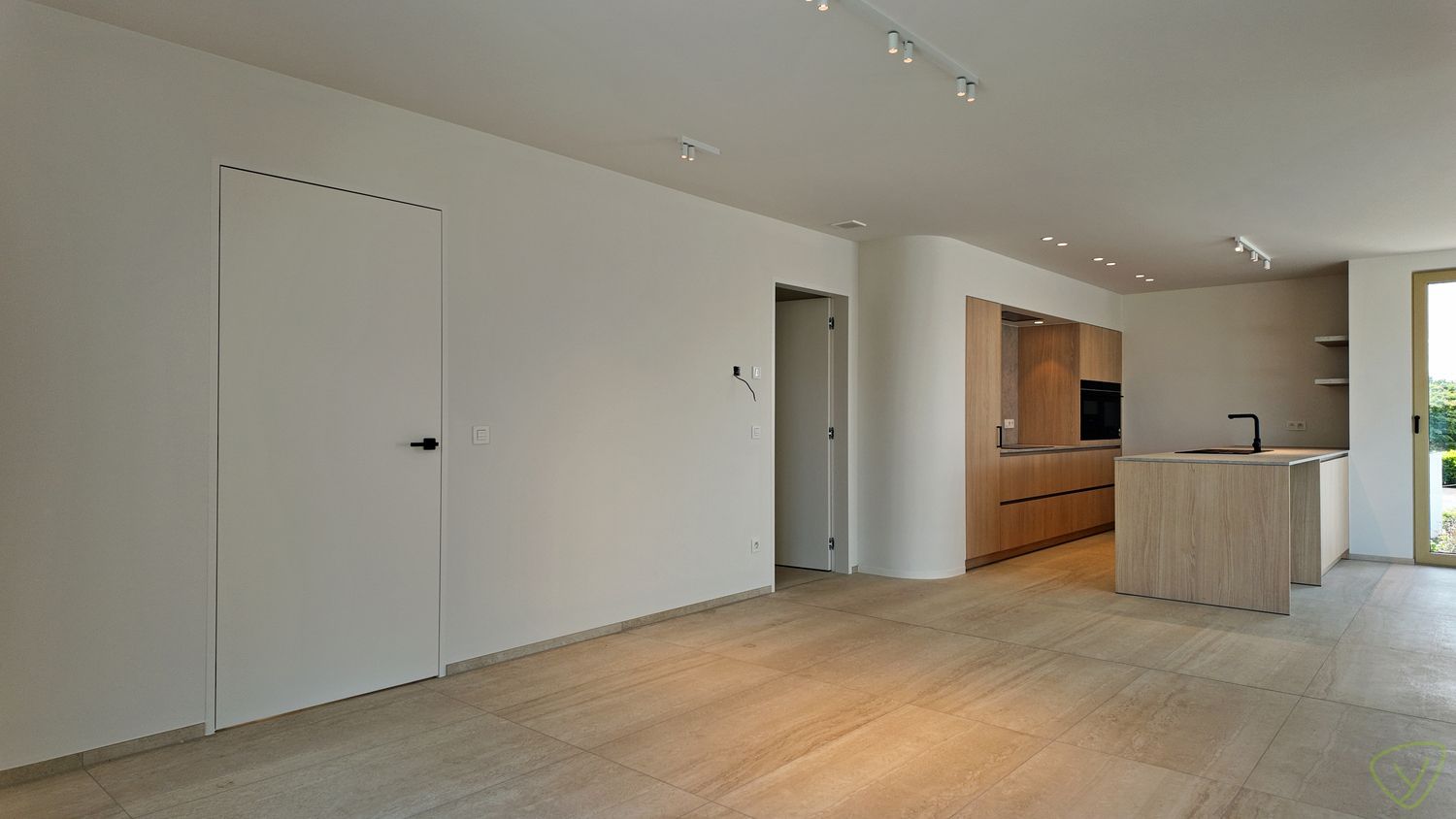 Luxueuze en energiezuinige penthouse met riant terras in de Leopoldlaan! foto 2