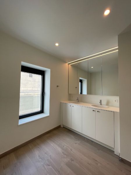 Stijlvolle woning tussen Sint-Pietersstation en het Miljoenenkwartier foto 14