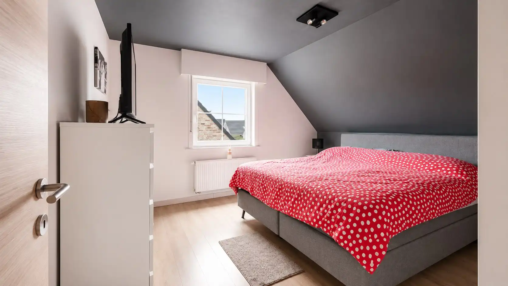 Halfopen woning met grote tuin en garage te Moerkerke-Damme foto 15