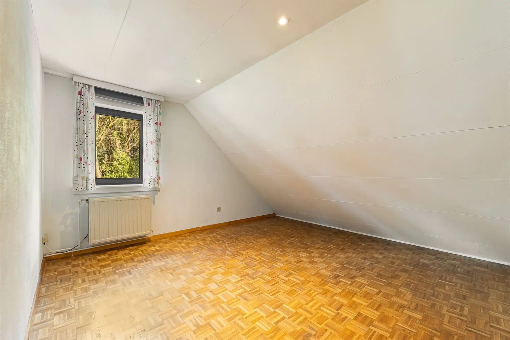 Instapklare open bebouwing met ruime tuin in een groene omgeving foto 13