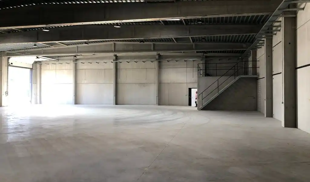 Recent magazijn in KMO-zone in Haaltert foto 9