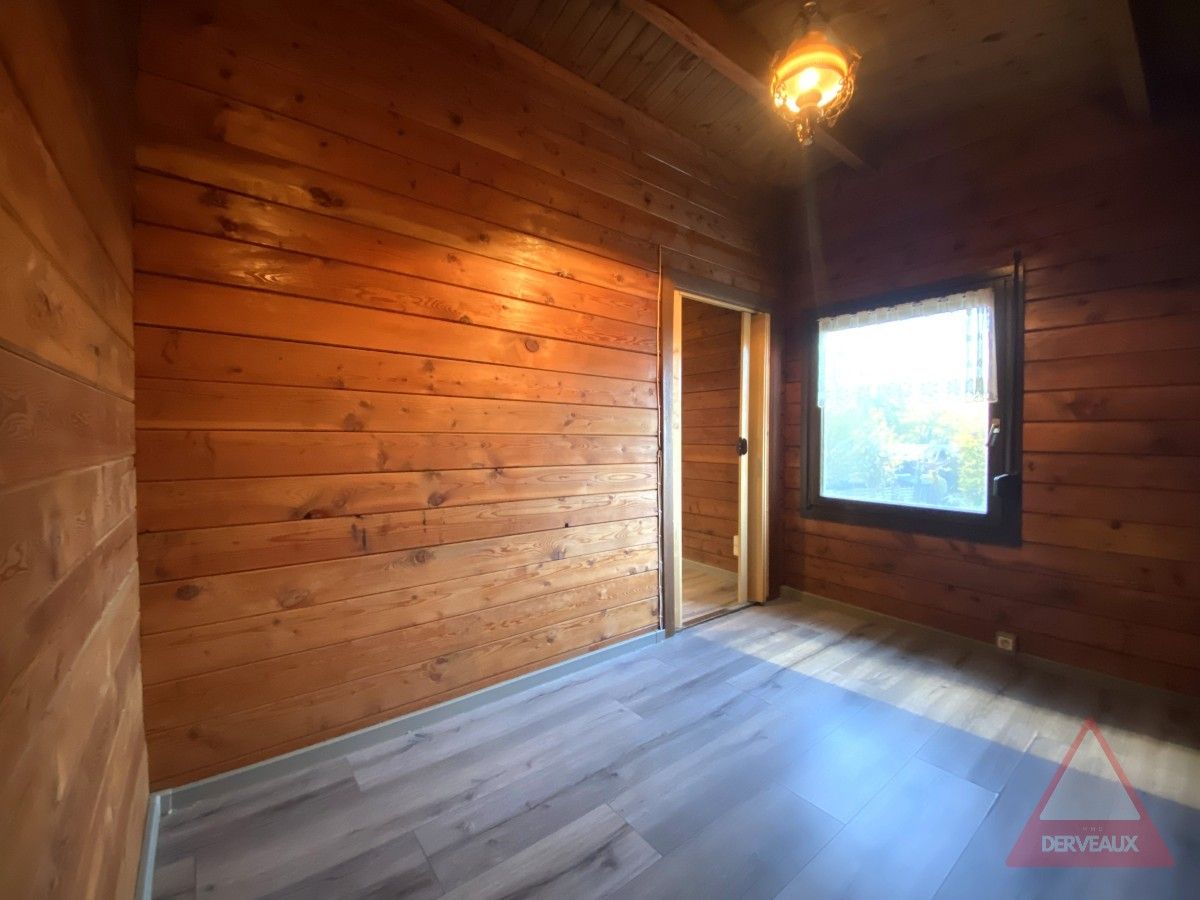 Zonnebeke – Charmante chalet in bosrijke omgeving foto 6