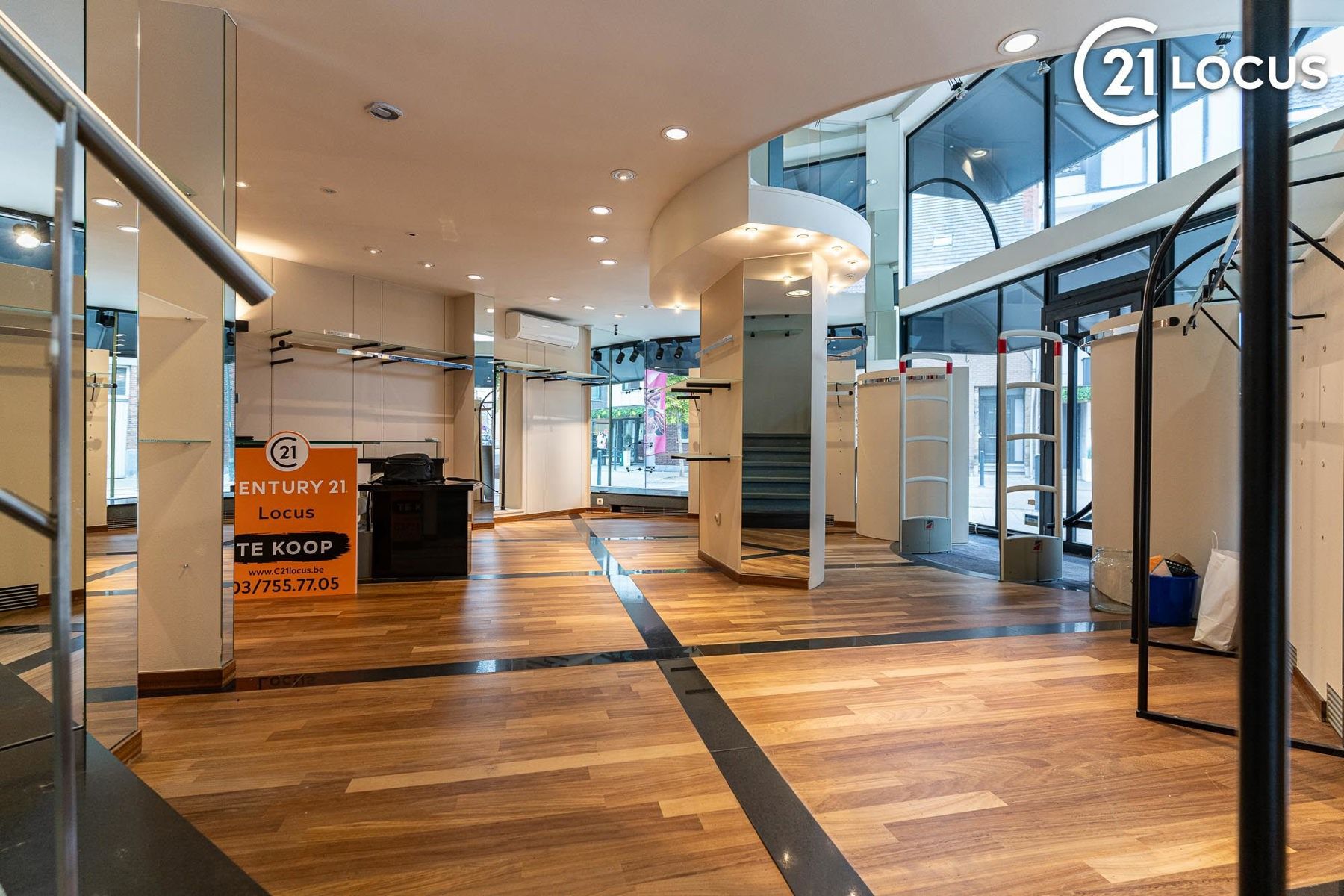 Ruim en aantrekkelijk handelspand – Klaar voor ondernemerschap foto 6