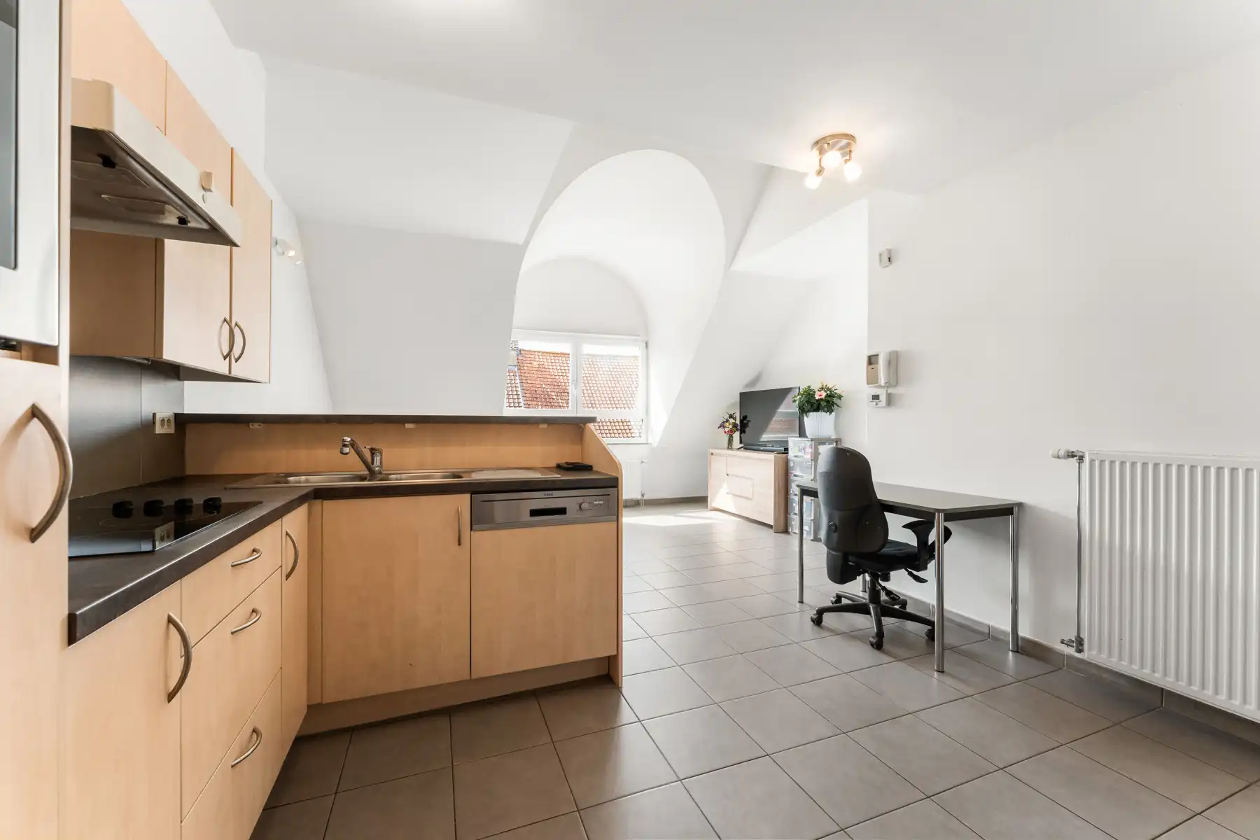 Stijlvol en verzorgd duplex appartement met moderne afwerking foto 6