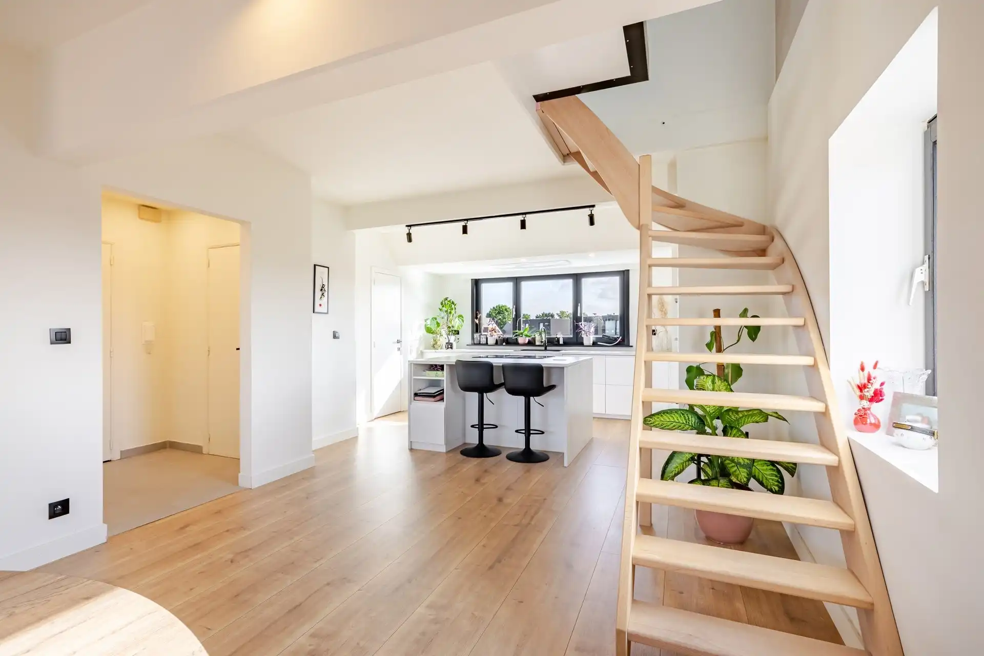 Prachtig gerenoveerd appartement in de dorpskern! foto 15