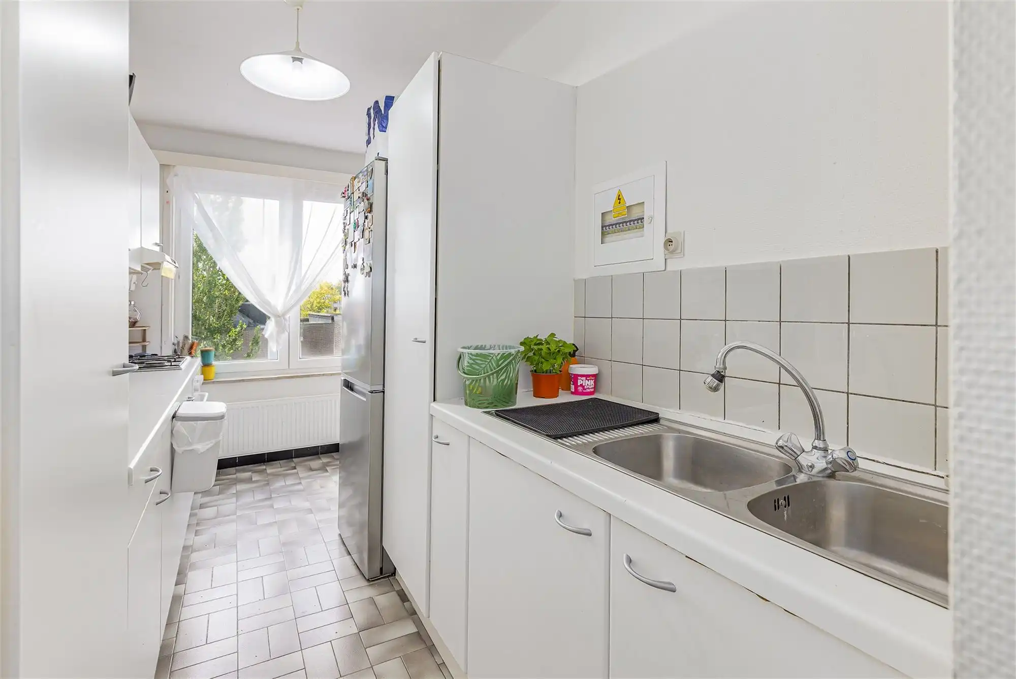 Ruim appartement met 2 slpk + terras te koop in Mortsel foto 5