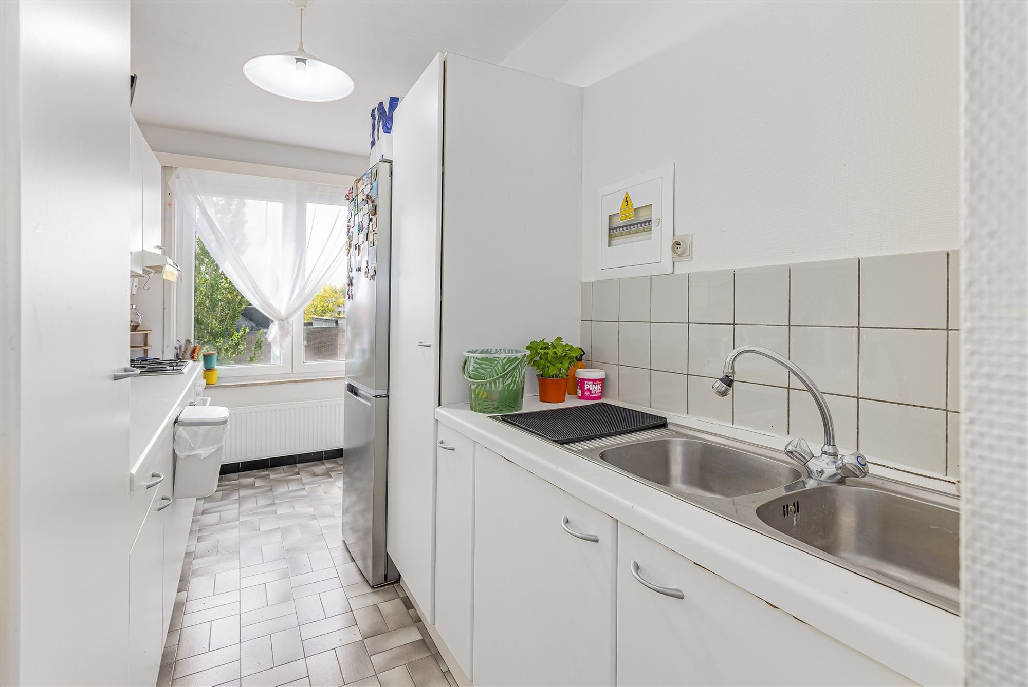 Ruim appartement met 2 slpk + terras te koop in Mortsel foto 5