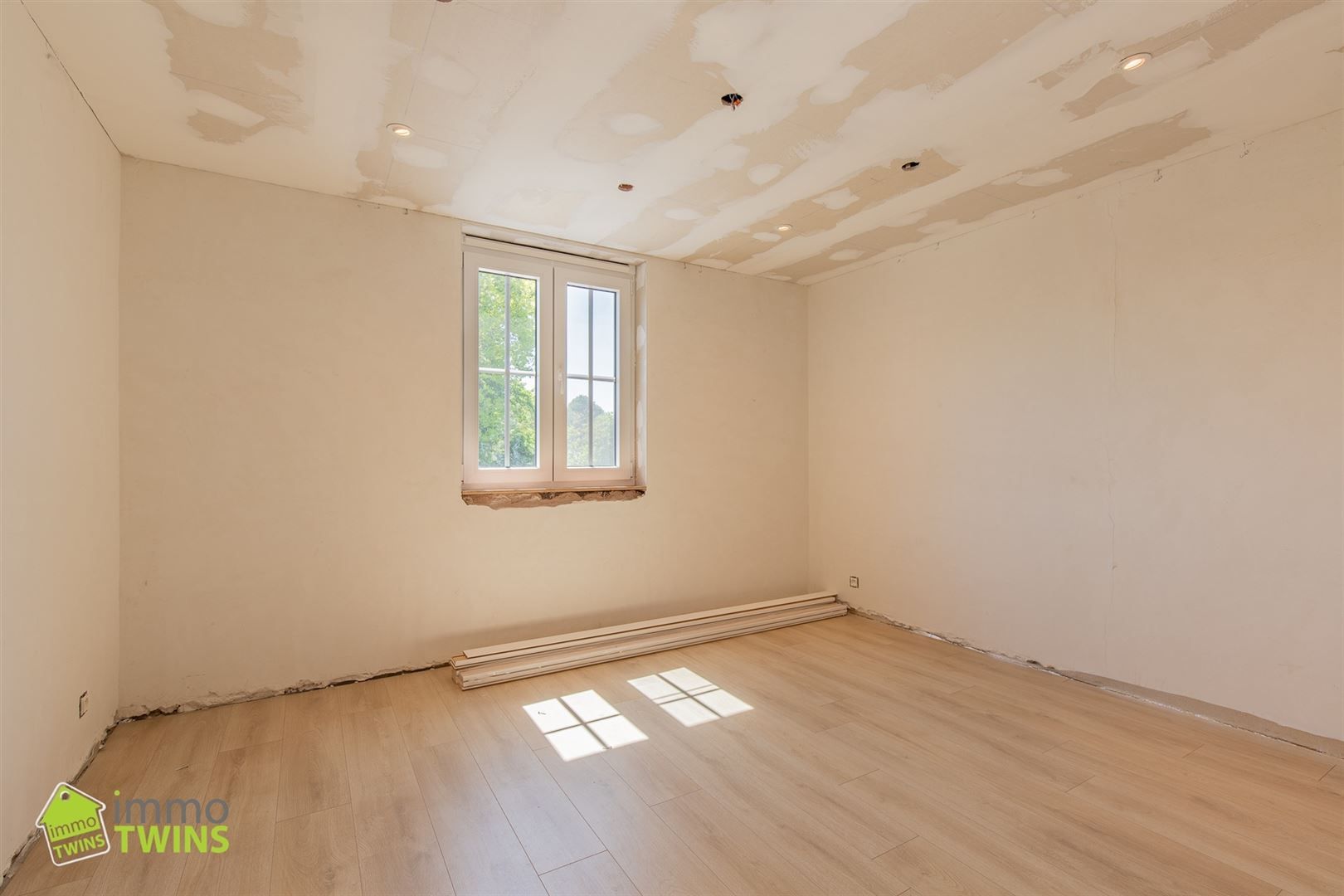 Ruim 3-SLK Huis op 610m² in Hartje Lokeren foto 15