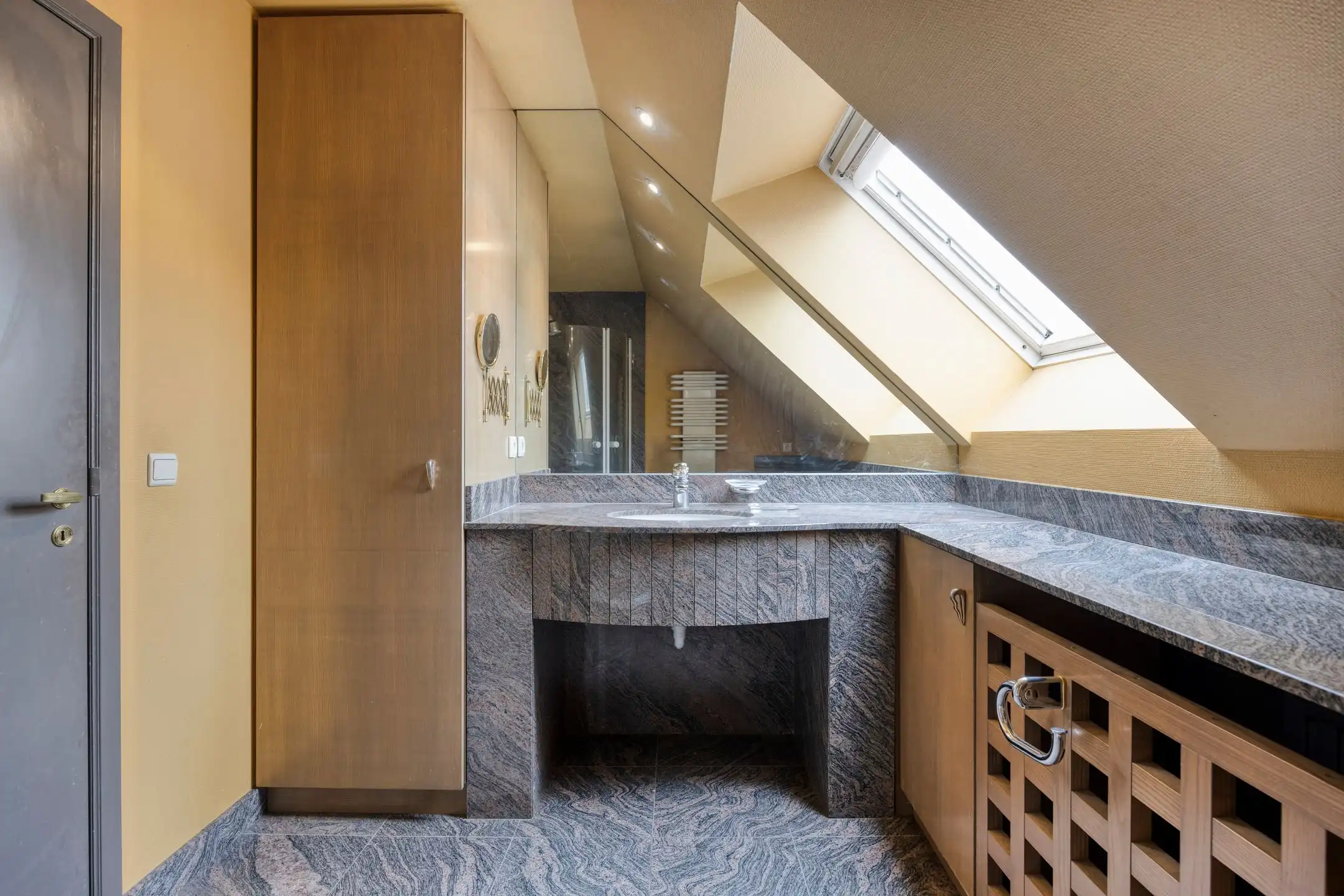 Klassevolle villa: wonen in een oase van ruimte en rust foto 26