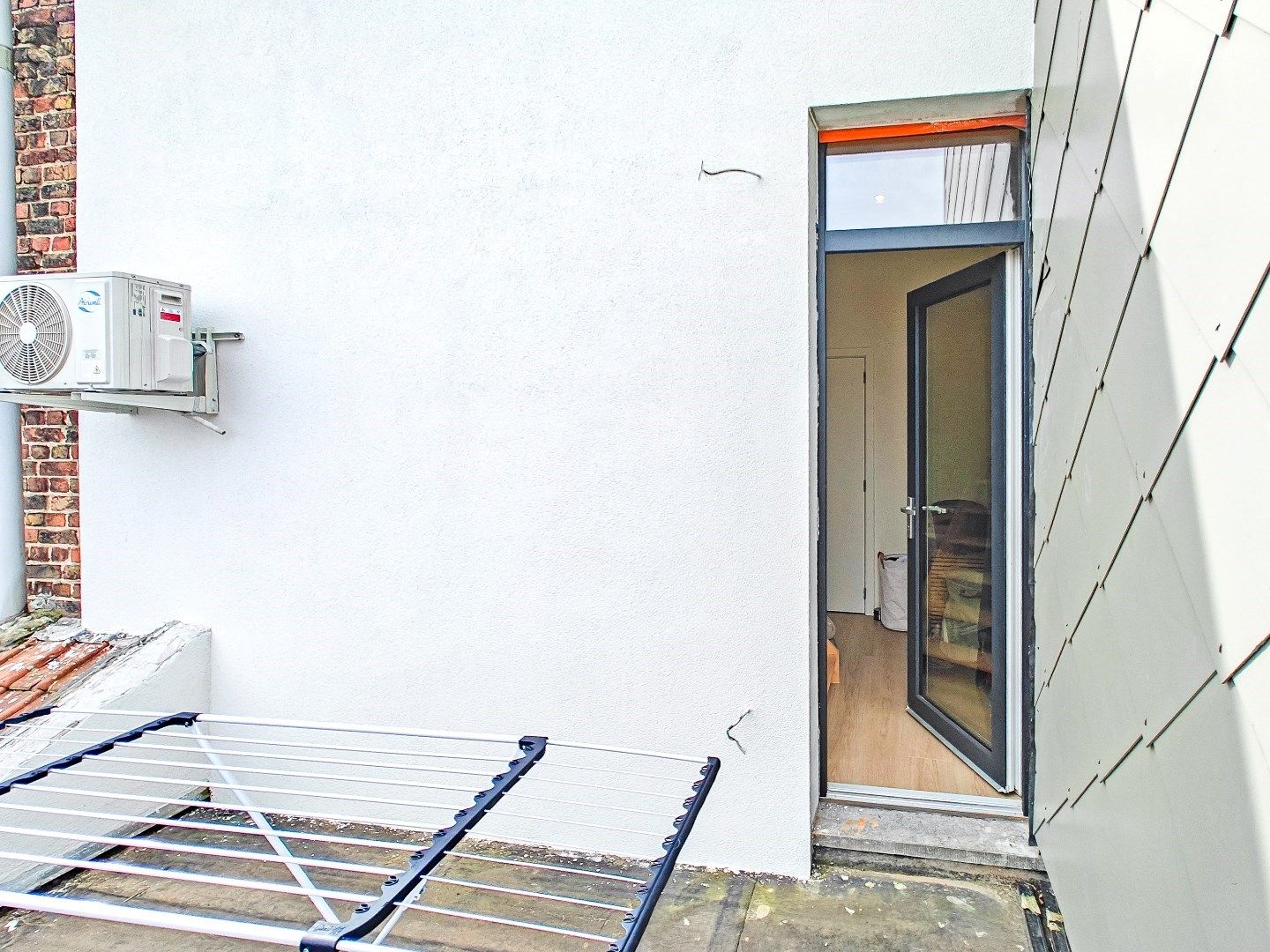 Gerenoveerde energiezuinige woning, centrum Veurne. foto 12
