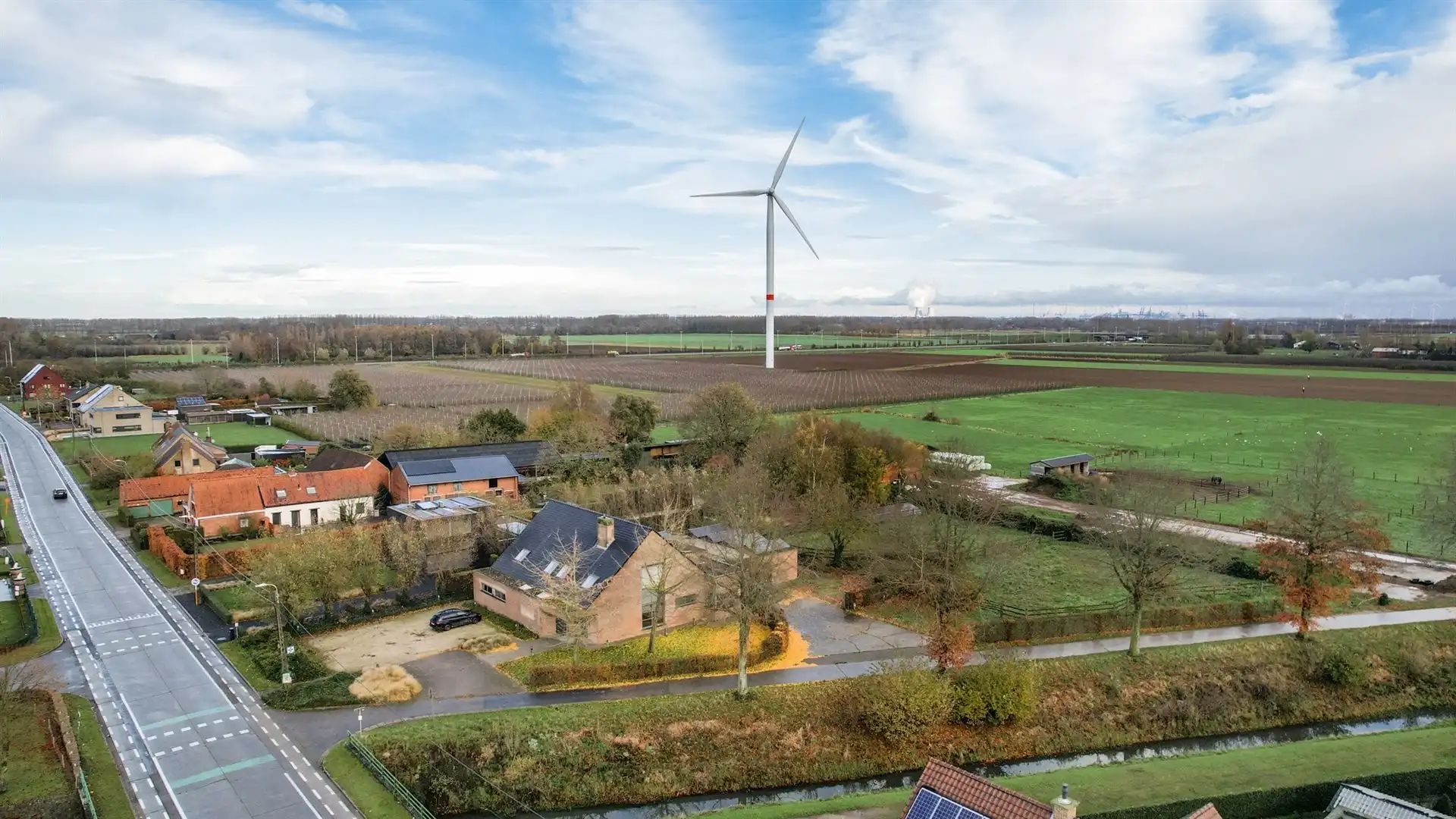 Handelspand met ruim appartement op een toplocatie in Sint-Gillis-Waas foto 21