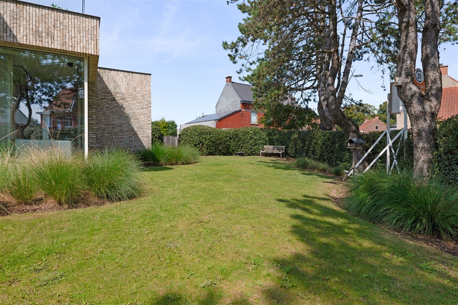 Gelijkvloers luxe appartement mét tuin foto 15