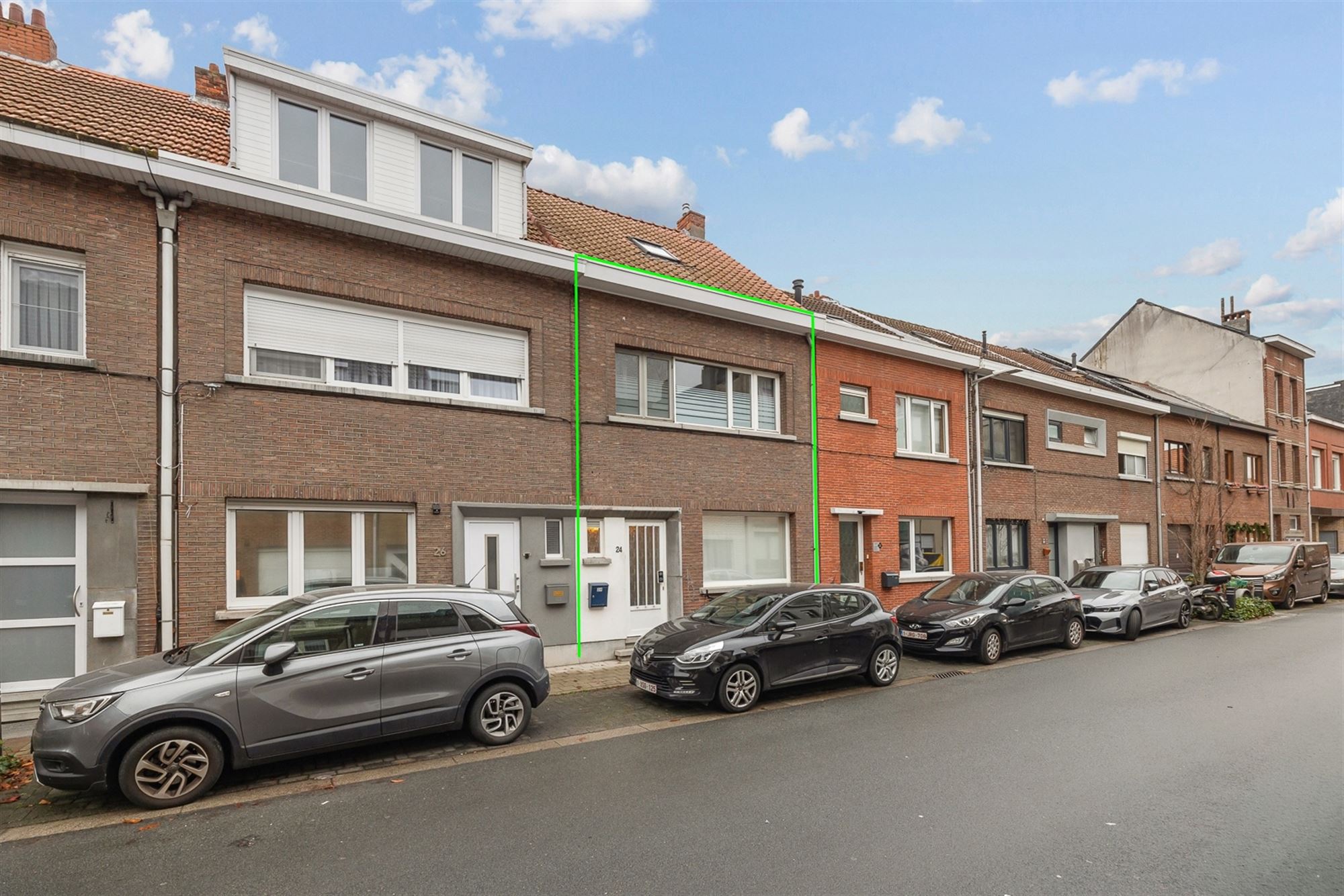 Woning met 4 slaapkamers op rustige ligging foto 2