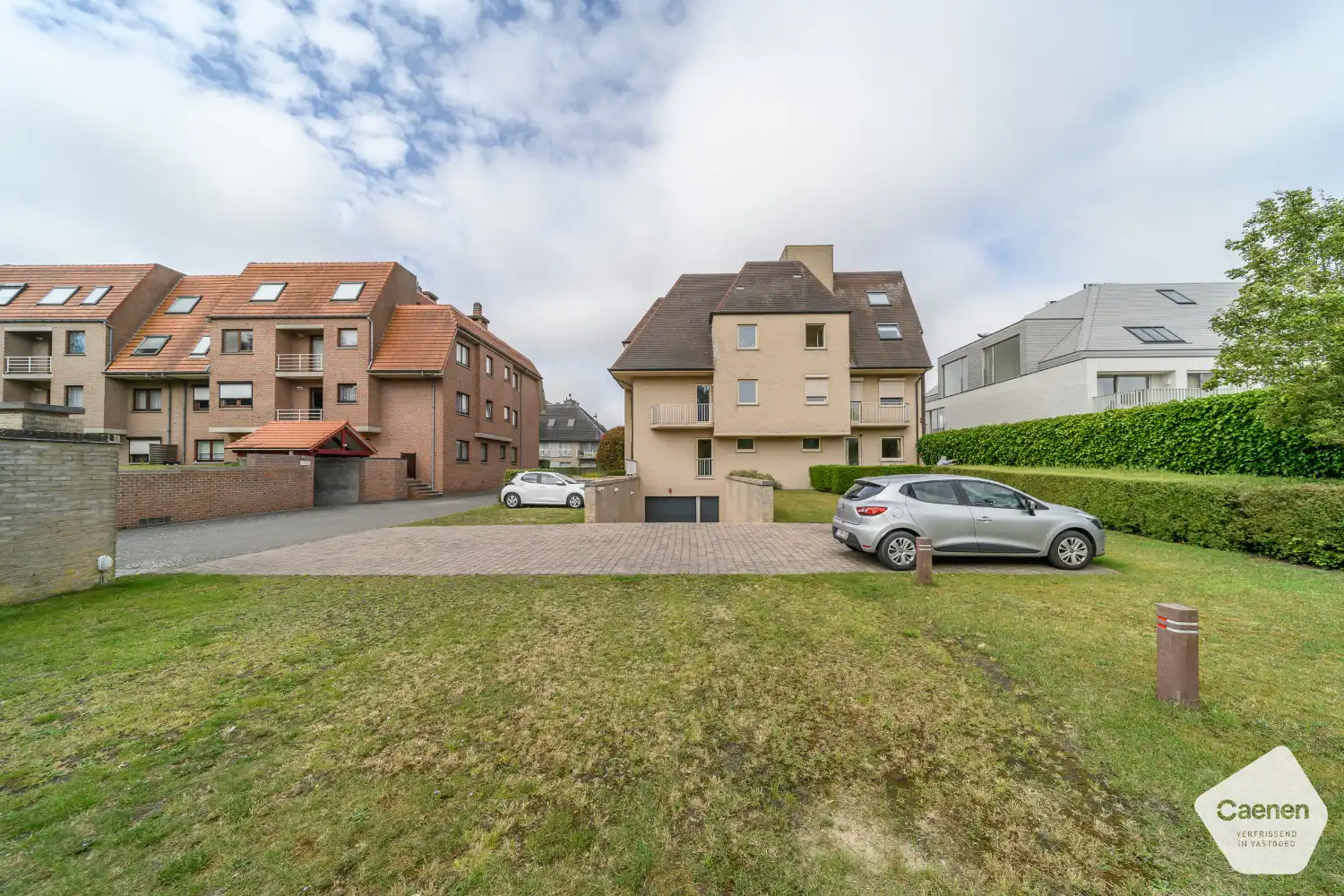 Zongerichte, recente studio met staanplaats en kelder in hartje Sint-Idesbald foto 18