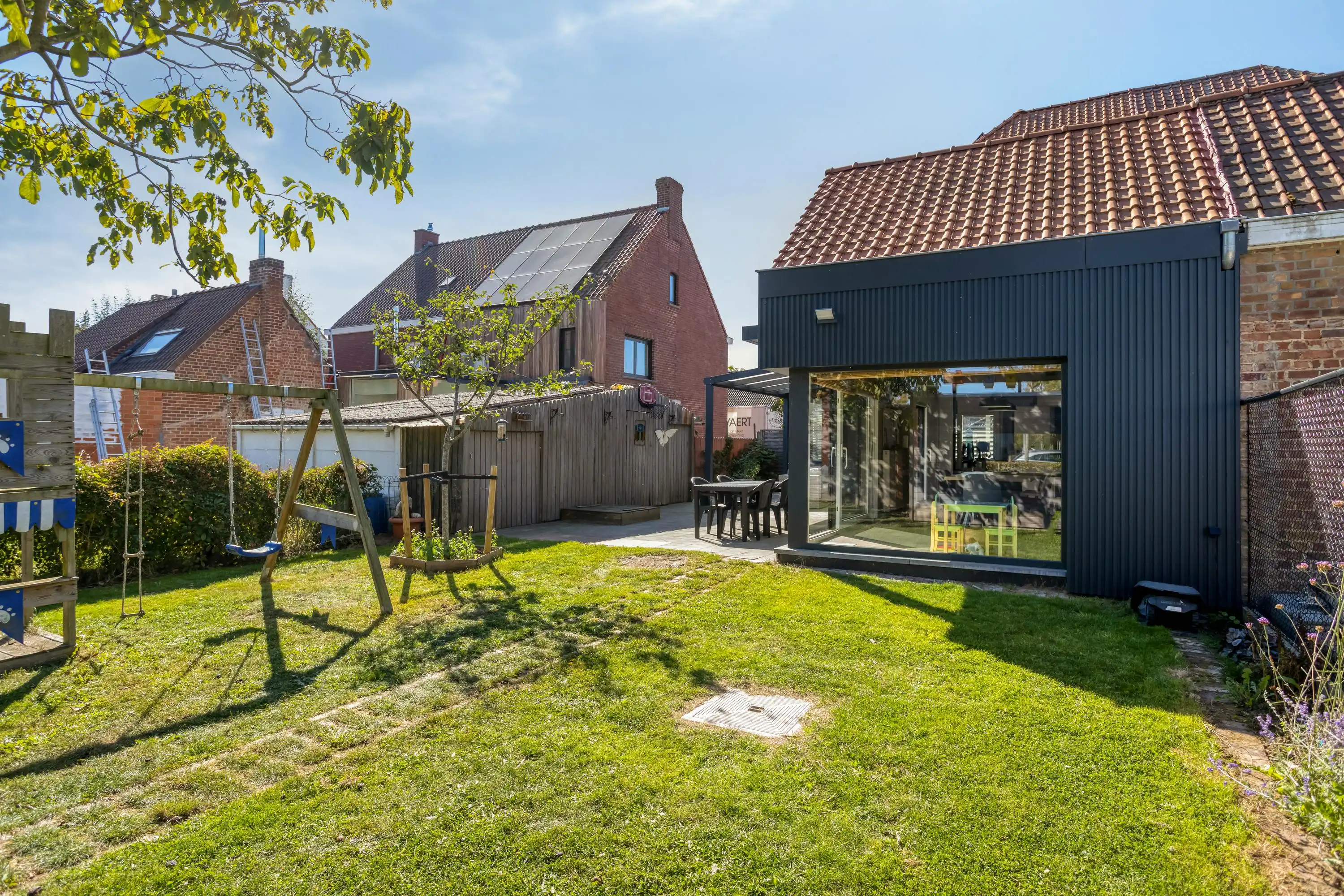 Instapklaar huis met 4 kamers te koop in centrum Desselgem foto 23