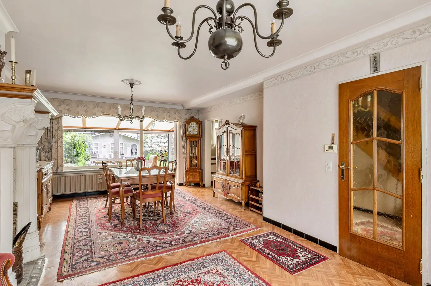 Charmante gezinswoning met 3 slaapkamers, veranda en tuin. foto 7