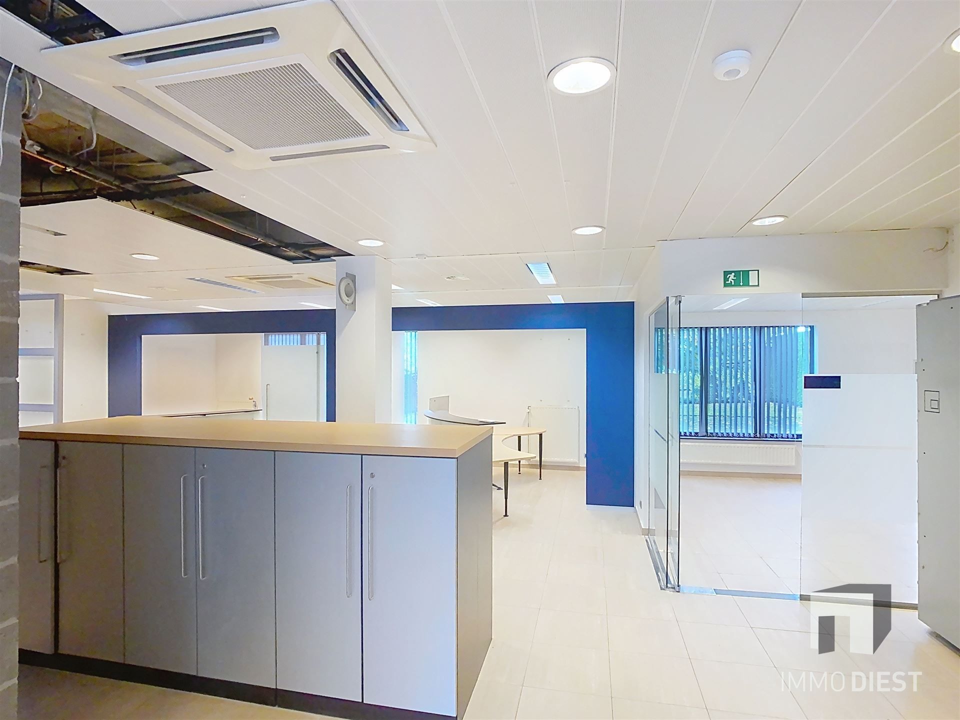 Kantoorgebouw met mogelijkheden foto 9