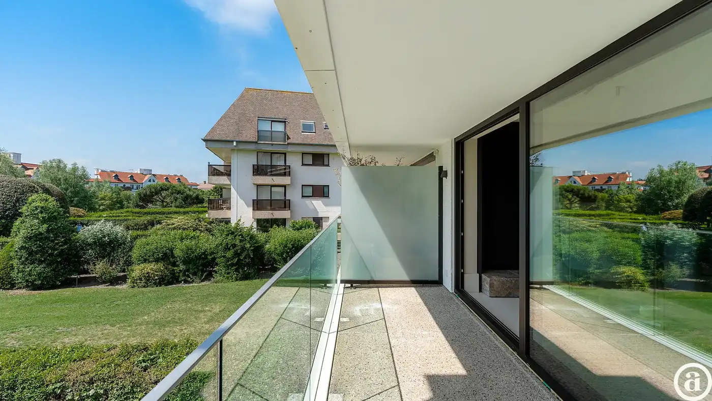 Gerenoveerd appartement in een villa residentie in het Zoute foto 8