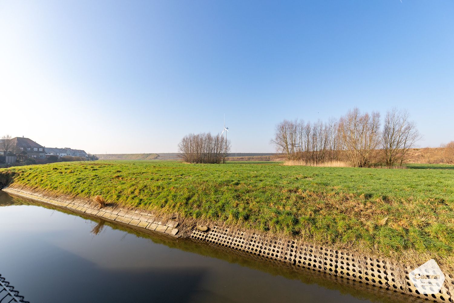 Perfect instapklare drie slaapkamer woning op een rustige locatie foto 24