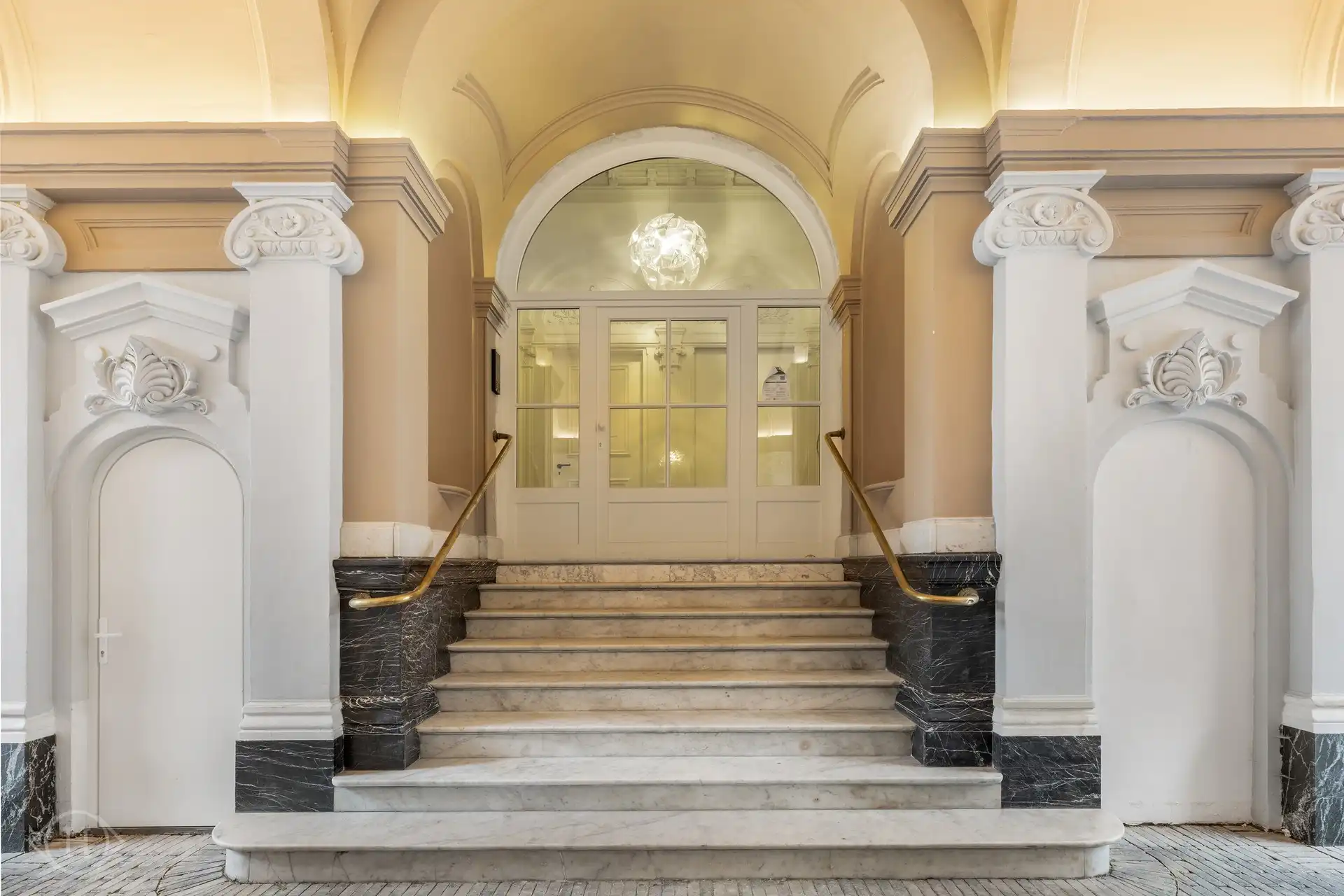 Luxueus appartement met terras op Bondgenotenlaan foto 19