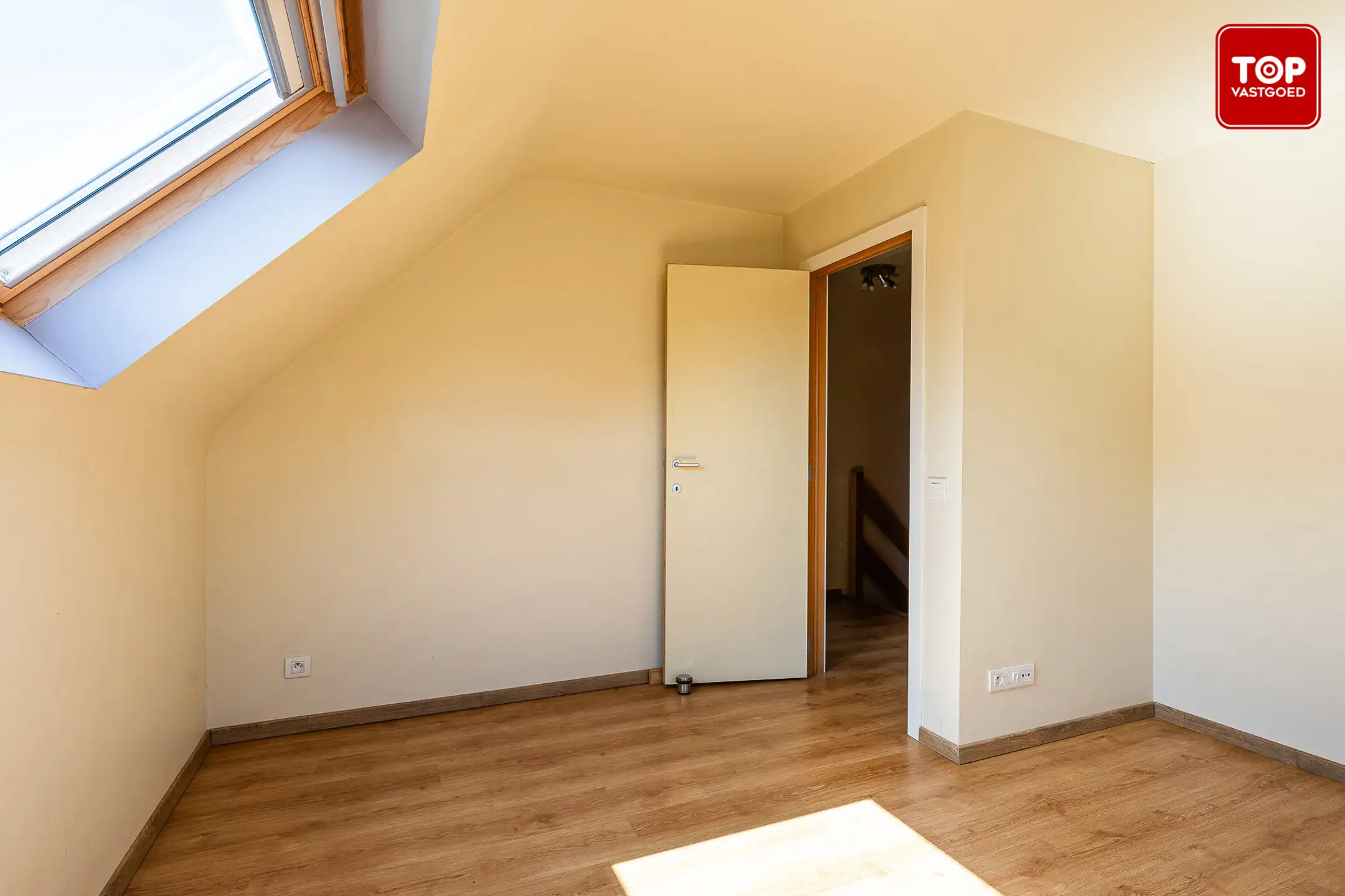 Rustig gelegen en energiezuinige woning met zonnige tuin foto 12