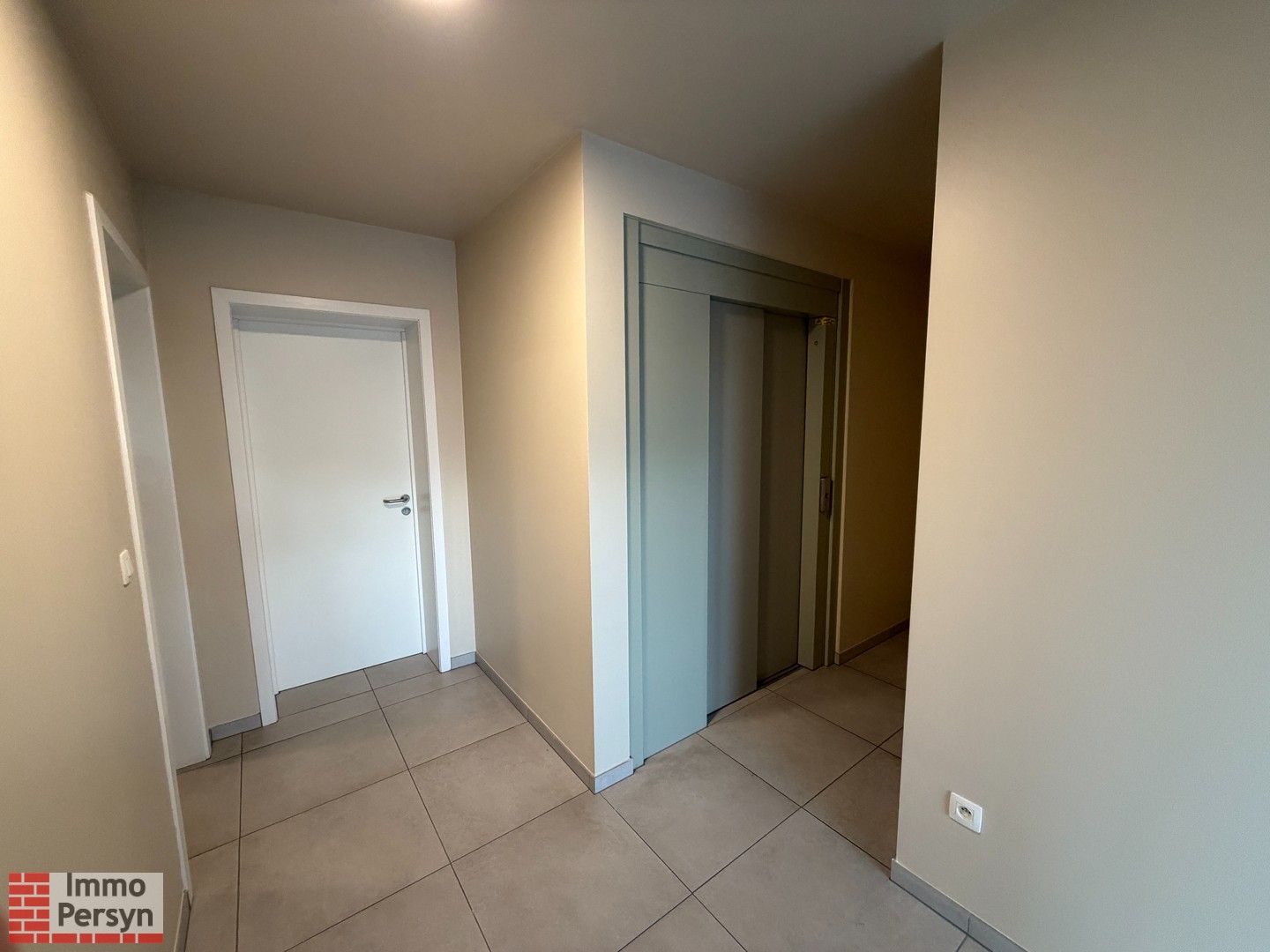 Exclusieve penthouse met panoramisch zicht en directe lifttoegang – Paal, Paalsesteenweg 327 foto 15