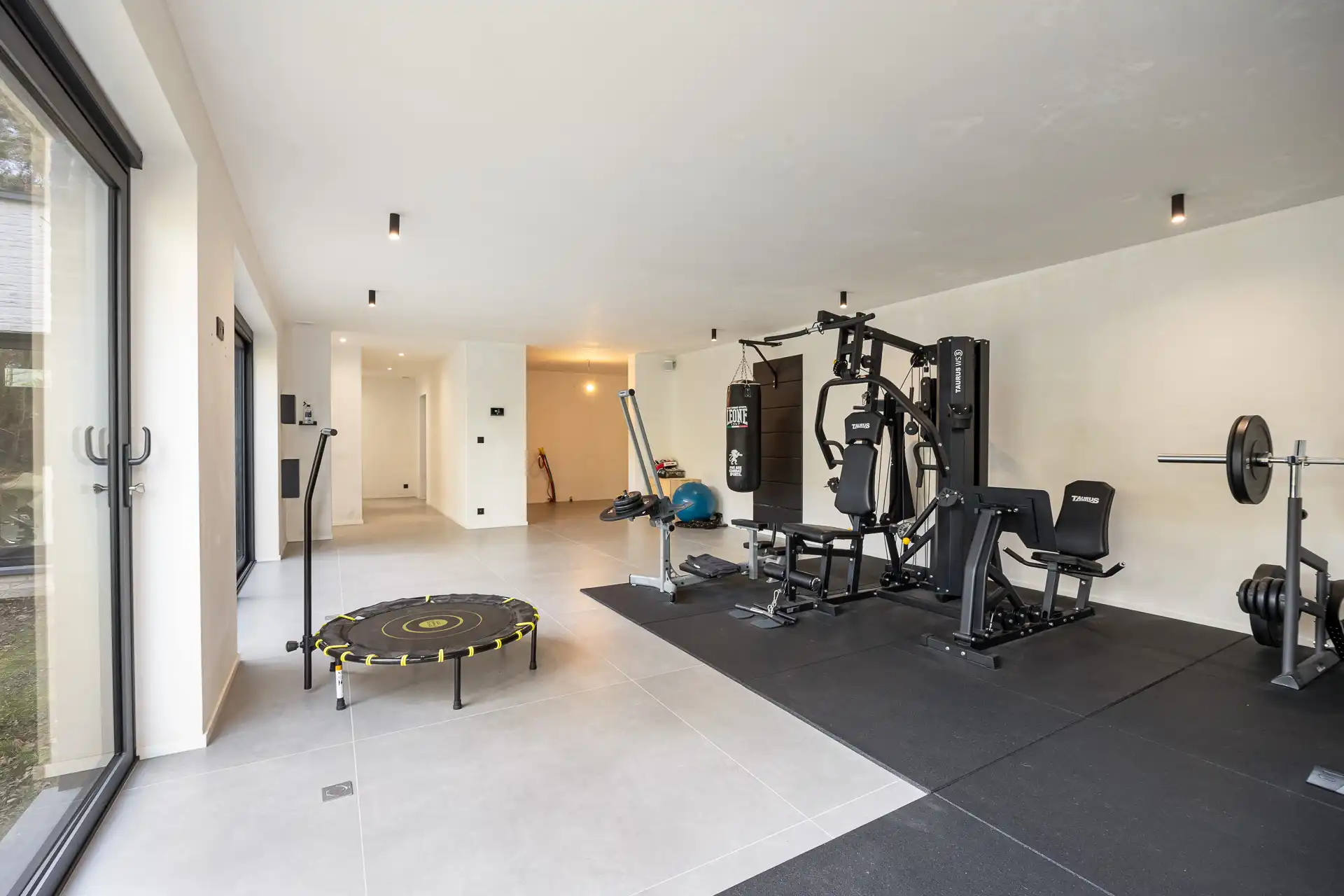 Supermoderne villa te koop – af te werken naar uw smaak foto 9