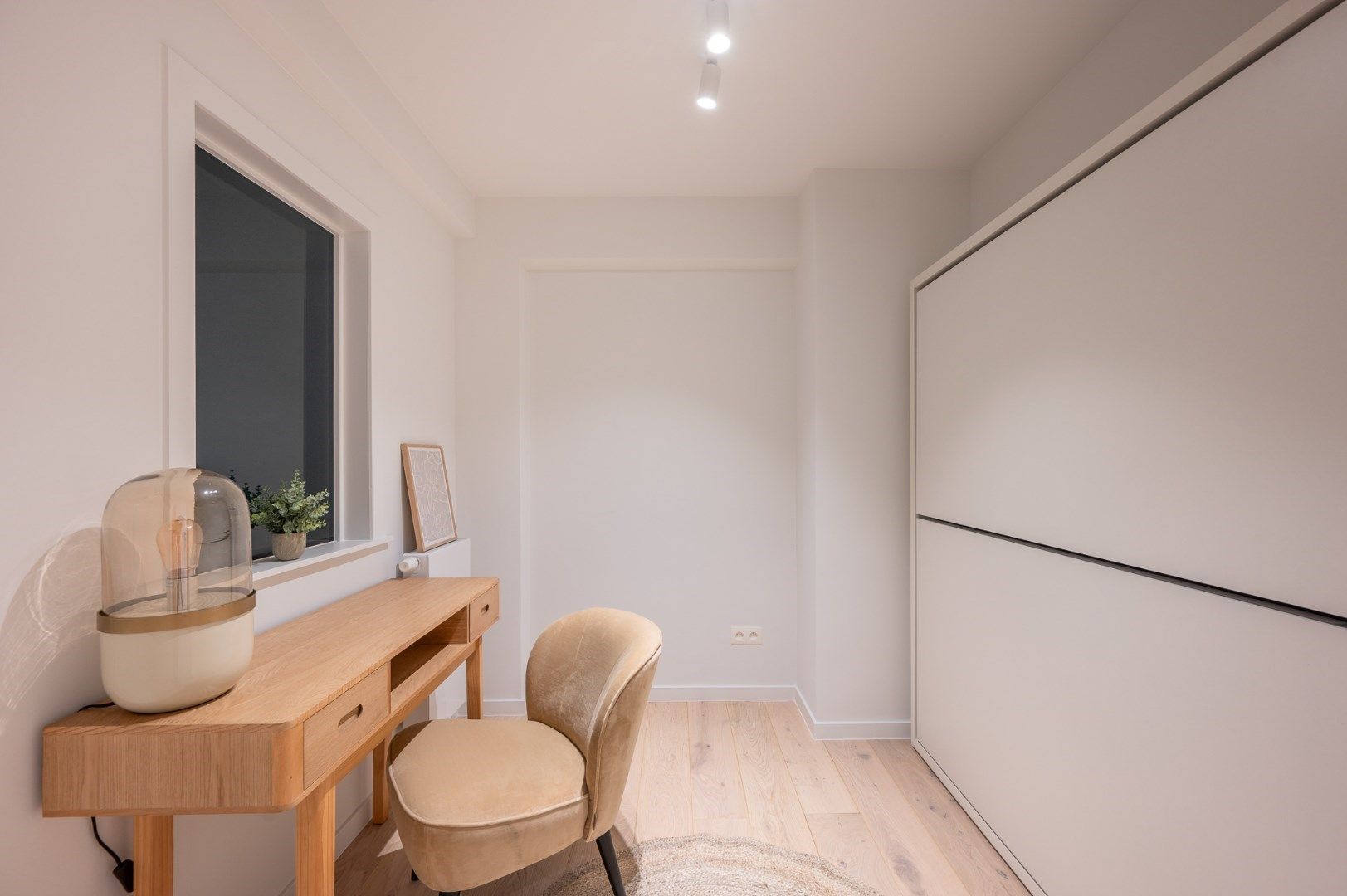Luxueus gerenoveerd appartement met 3 slpks.  foto 15