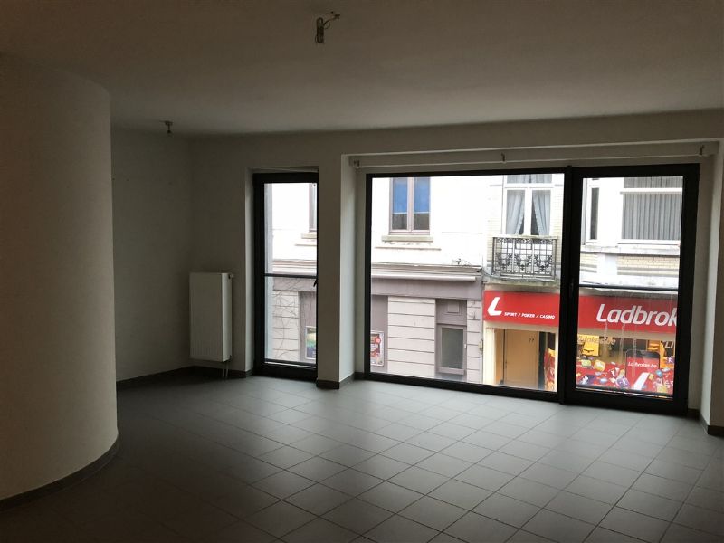 Duplexappartement in hartje Blankenberge! foto 2