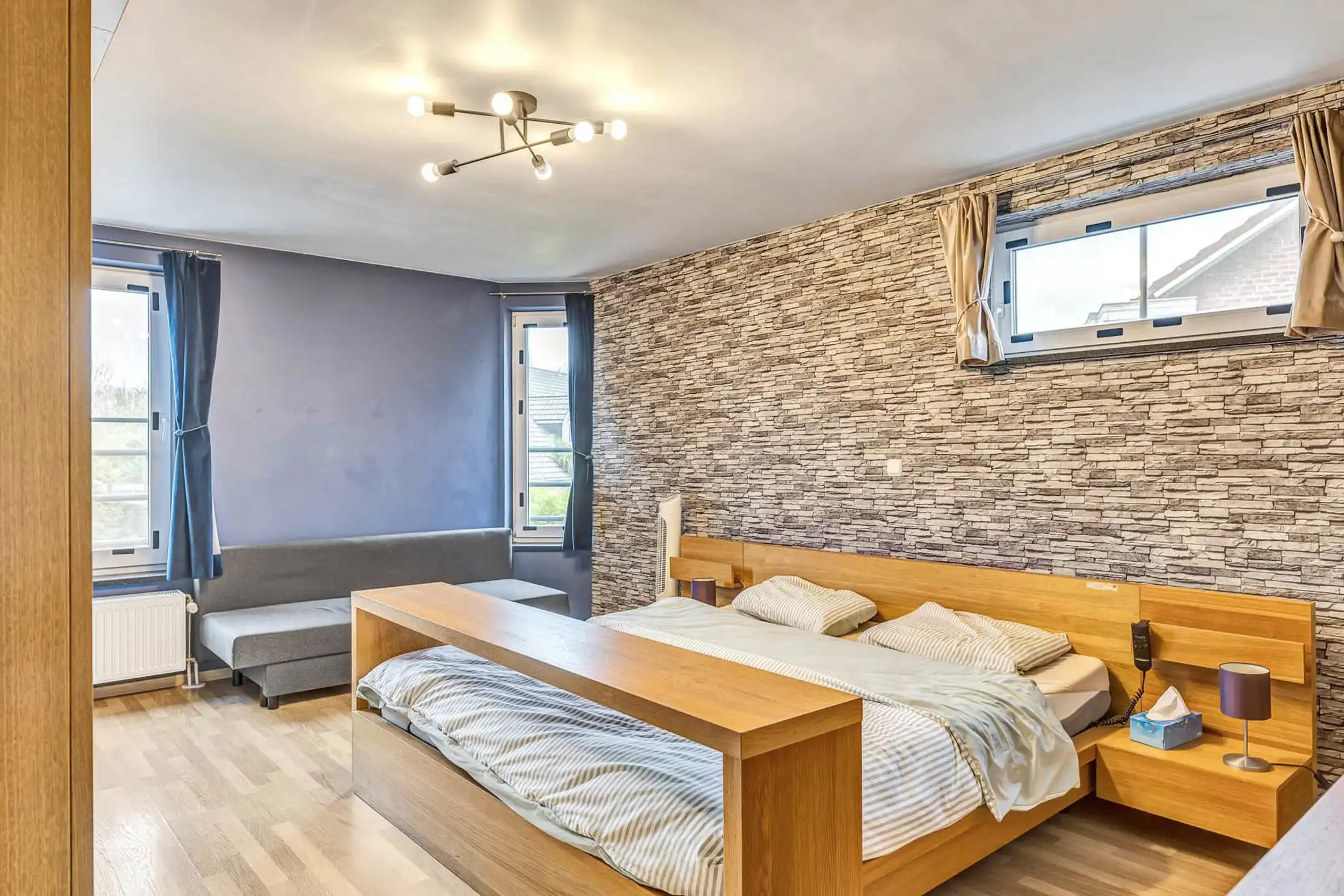 Ruime, instapklare HOB met 4 slpks, garage en tuin foto 12