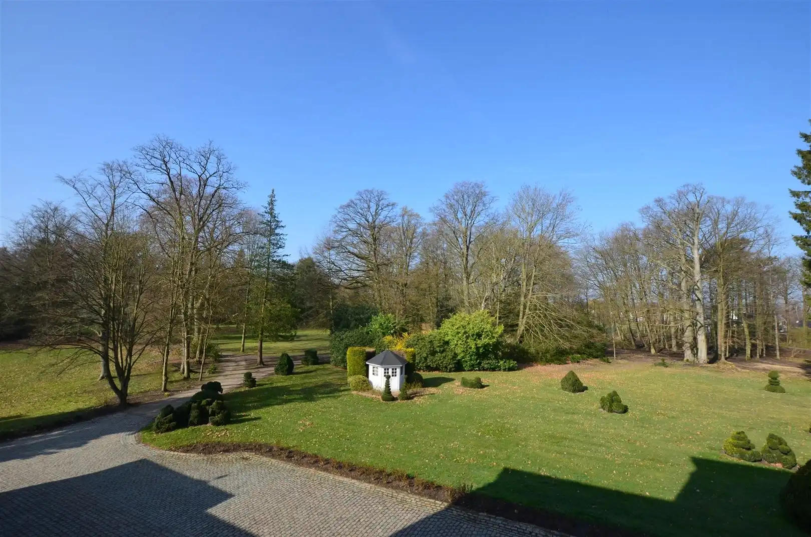 Uniek kasteeldomein op ±7ha nabij het centrum van Hasselt foto 9