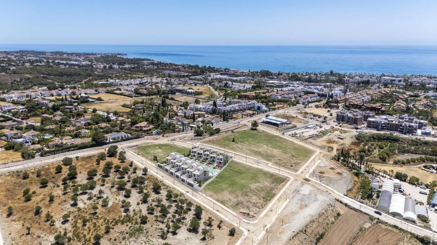 Indrukwekkende luxe villa met panoramisch uitzicht op zee en bergen in El Paraiso, Benahavis foto 42