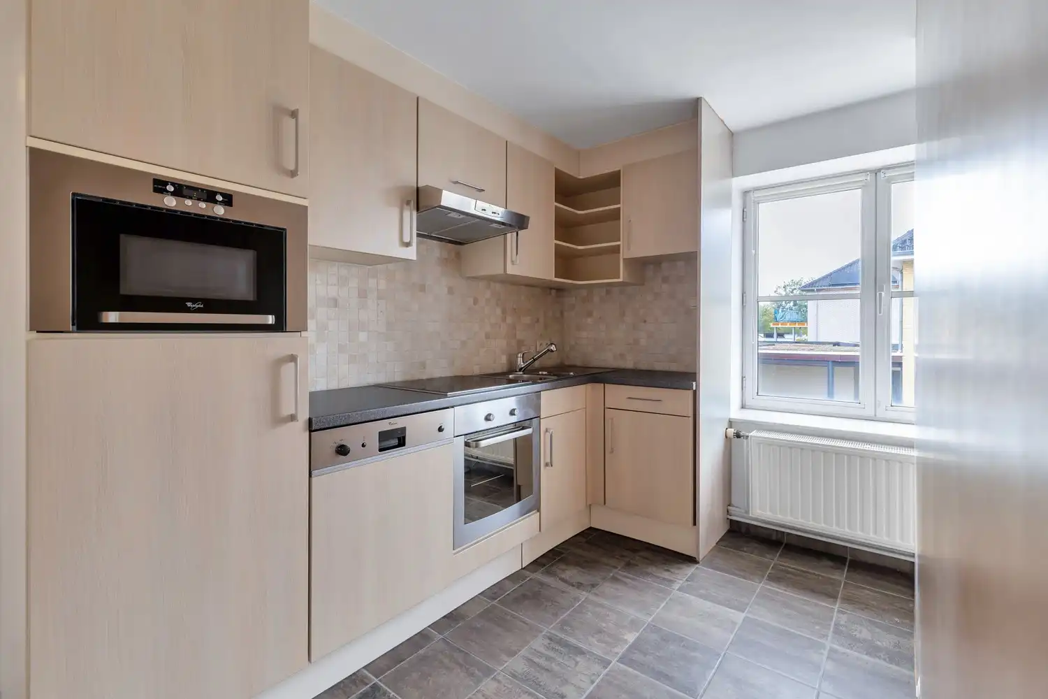 Unieke vastgoedopportuniteit! Ruim bedrijfscomplex met 2 appartementen en exclusief penthouse op 46a 55ca! foto 103