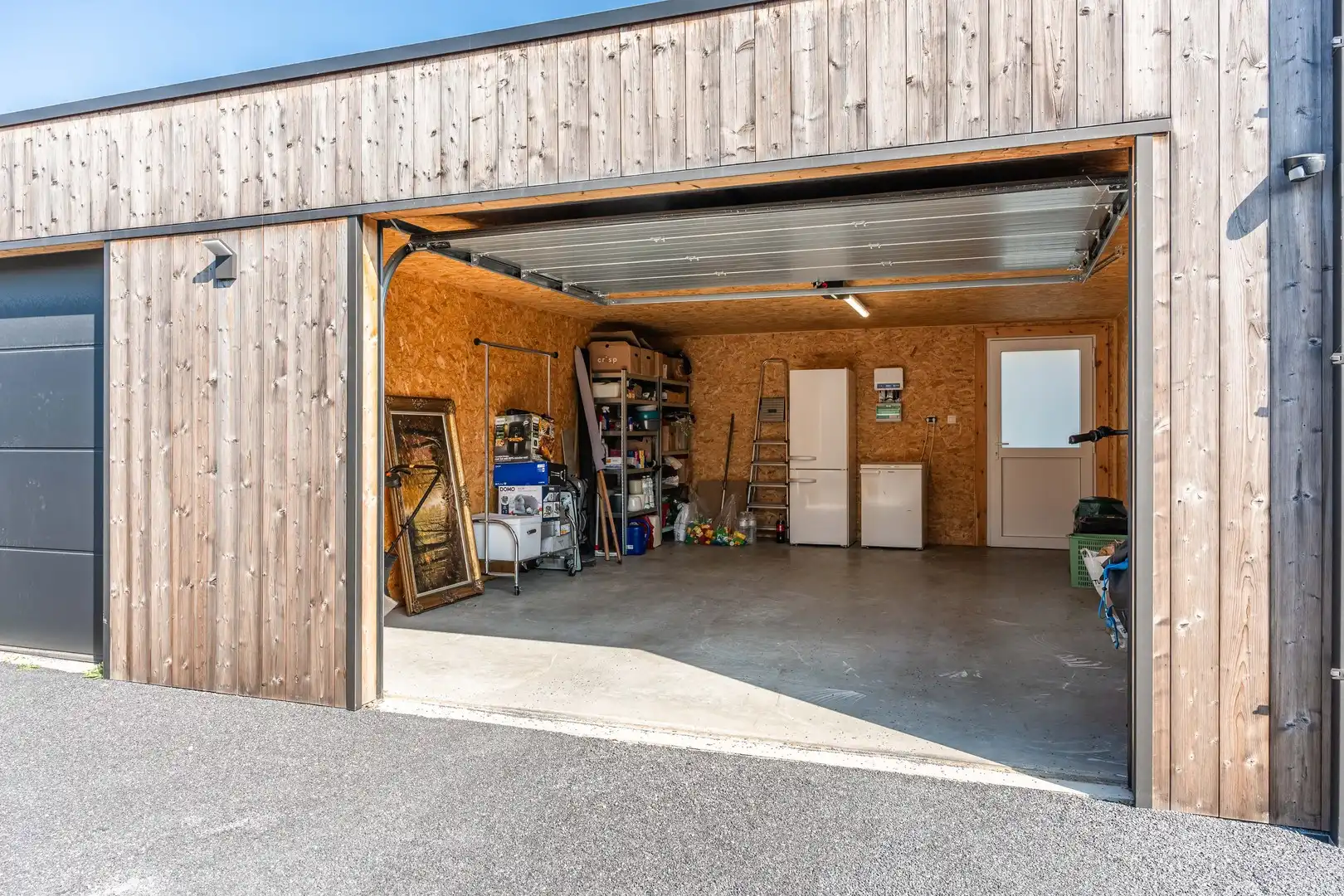 INSTAPKLAAR GELIJKVLOERS APPARTEMENT MET ZUIDTUIN & GARAGE foto 18