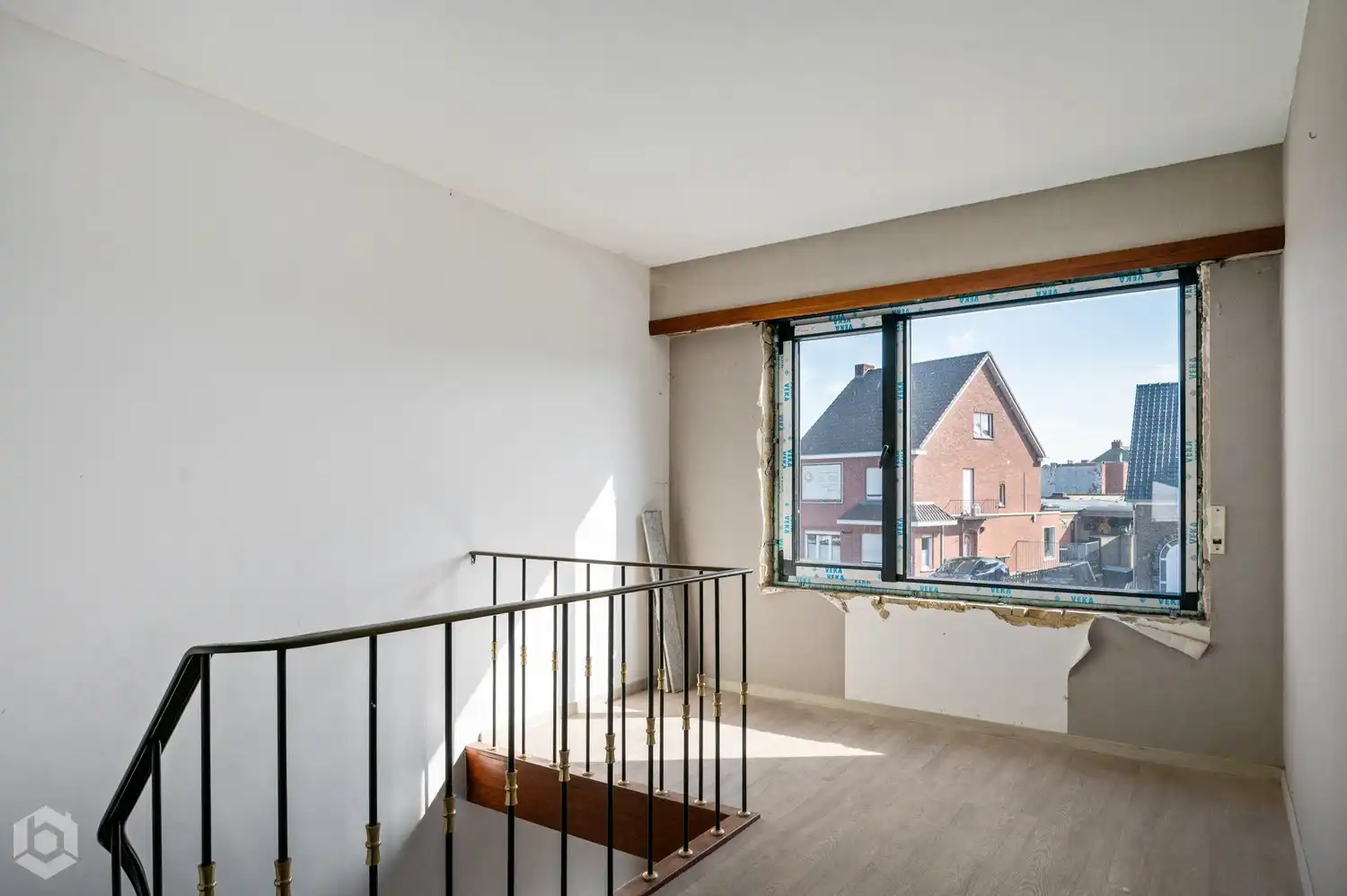 Ruime gezinswoning met magazijn van 250 m² op 9 are in Beerzel foto 10